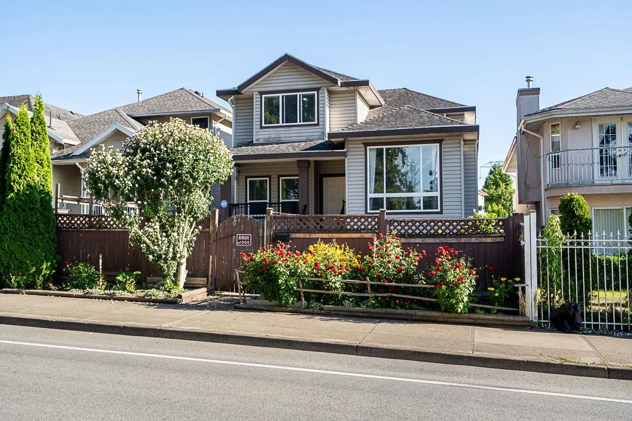 Photo 2 of 40 at 12538 64th Avenue