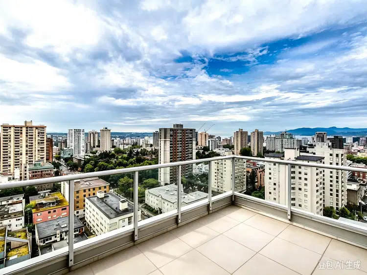 PH3 – 1050 Smithe Street