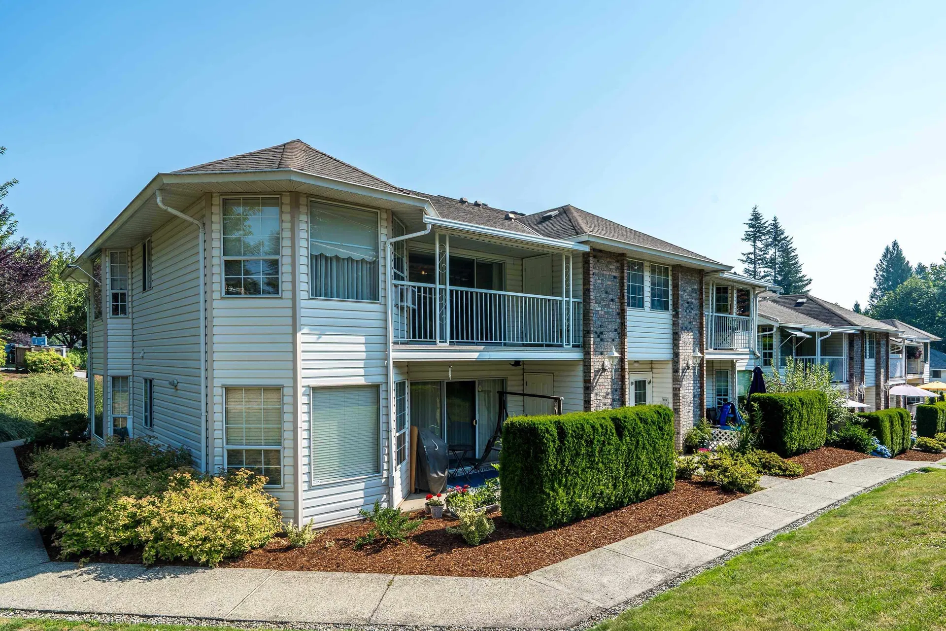#60 – 2938 Trafalgar Street