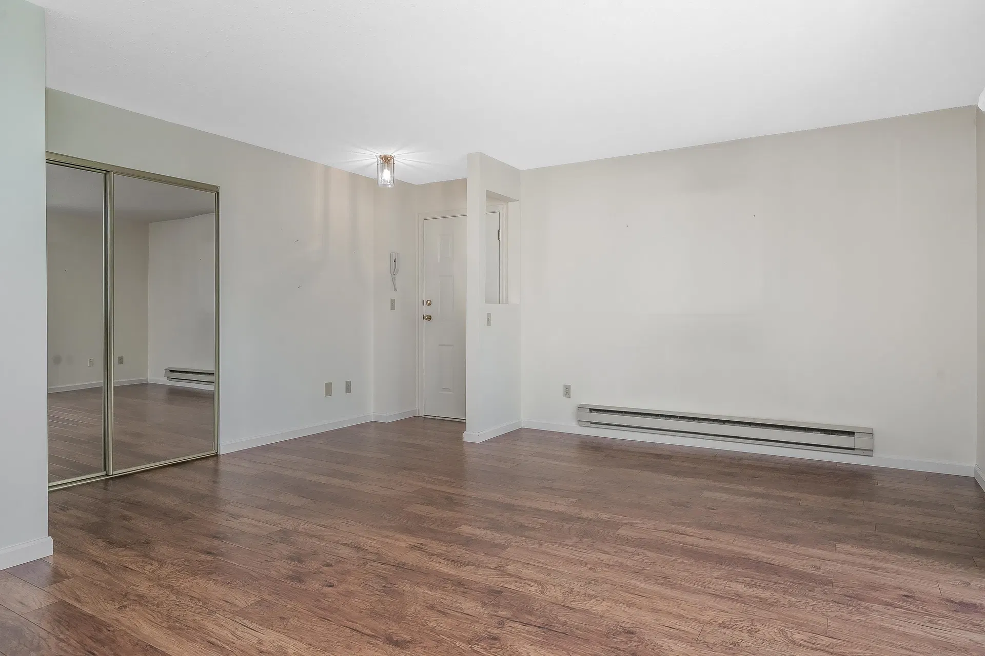 Photo 4 of 35 at #60 – 2938 Trafalgar Street