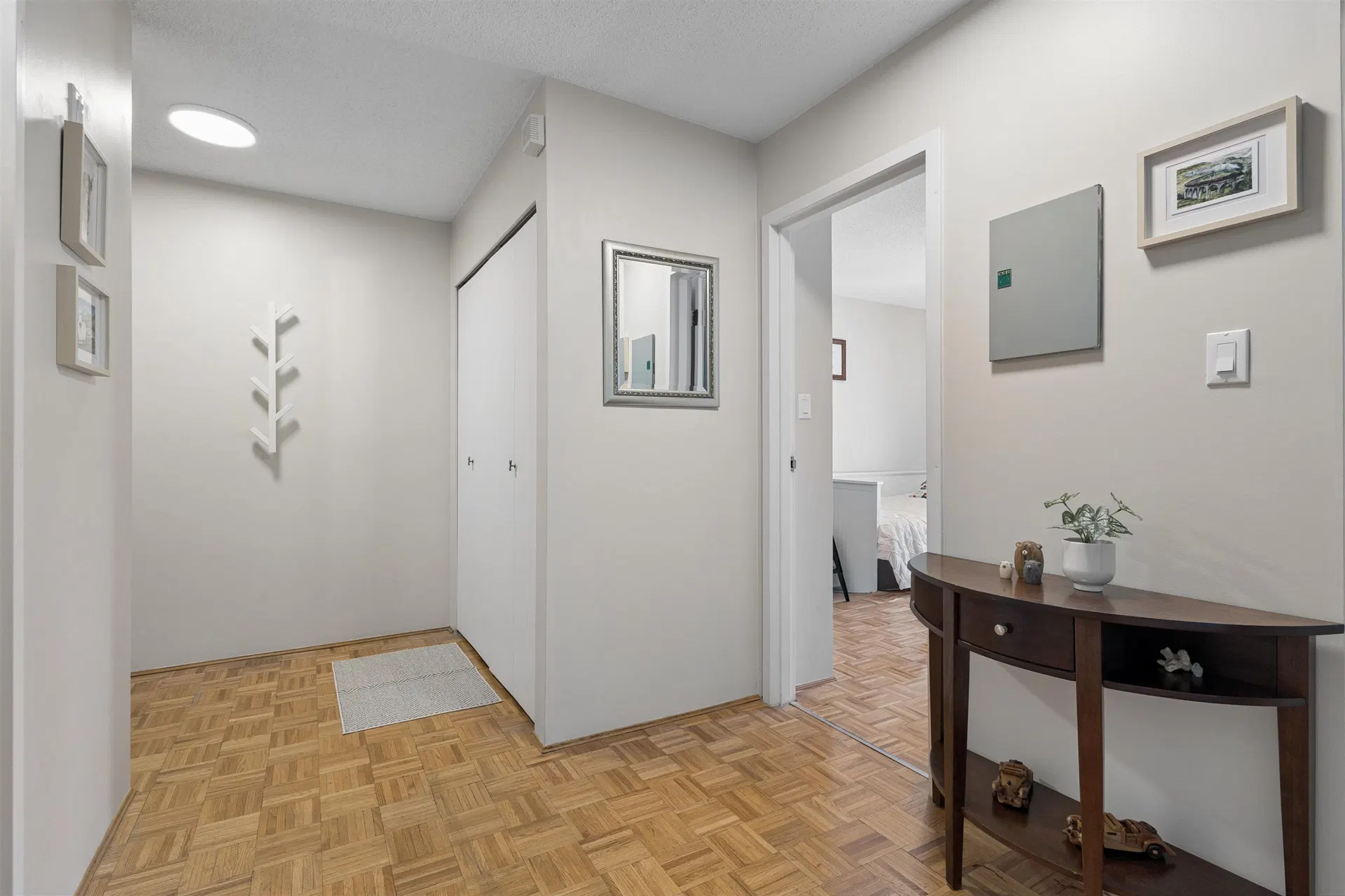 Photo 5 of 26 at #312 – 808 E 8th Avenue