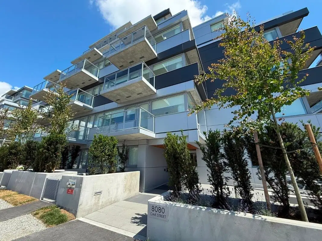 #106 – 8080 Oak Street