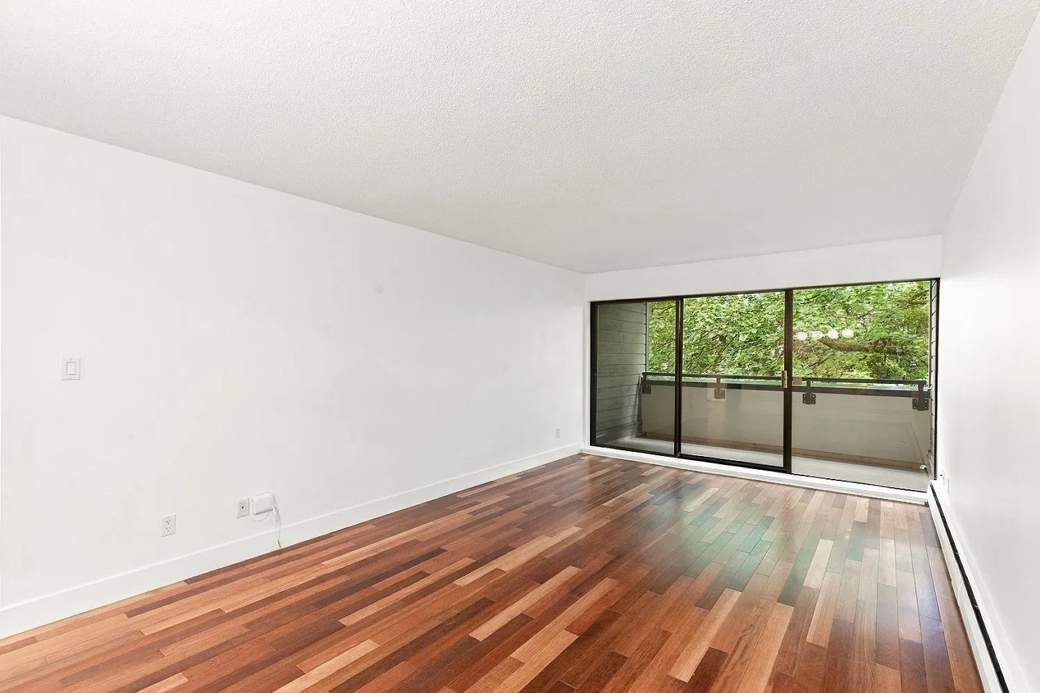 Photo 3 of 27 at #309 – 1710 W 13th Avenue