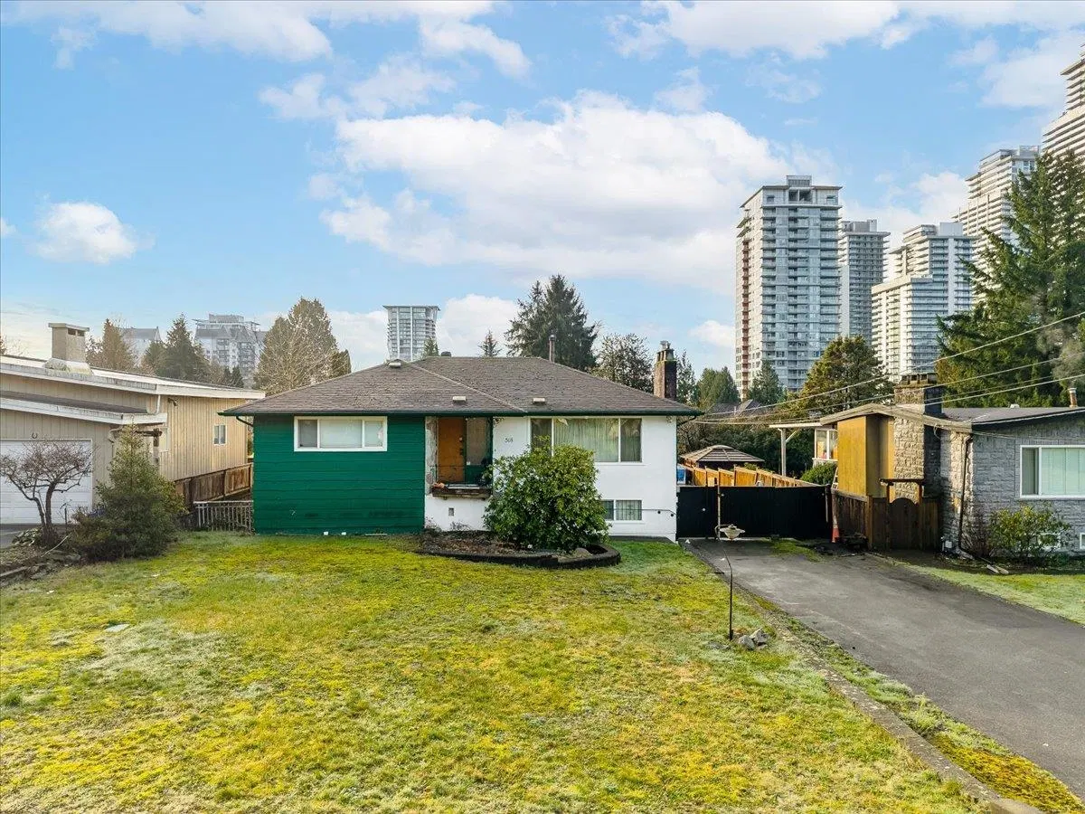 Photo 1 of 10 at 518 Appian Way