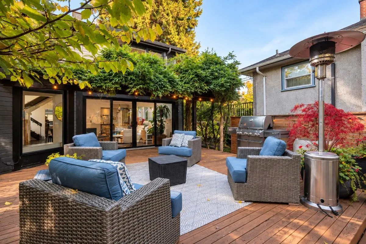 Photo 1 of 40 at 2835 W 13th Avenue