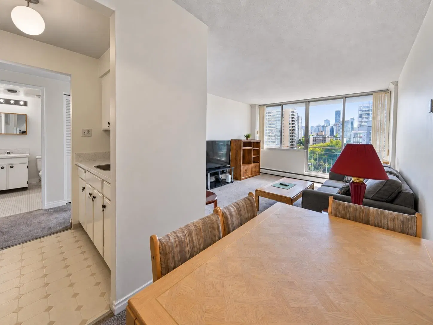 Photo 5 of 22 at #1108 – 1850 Comox Street