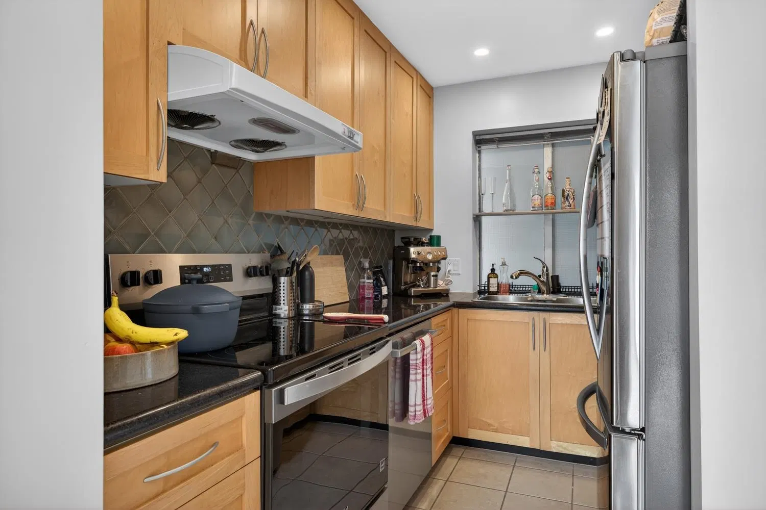 Photo 4 of 27 at #311 – 1922 W 7th Avenue