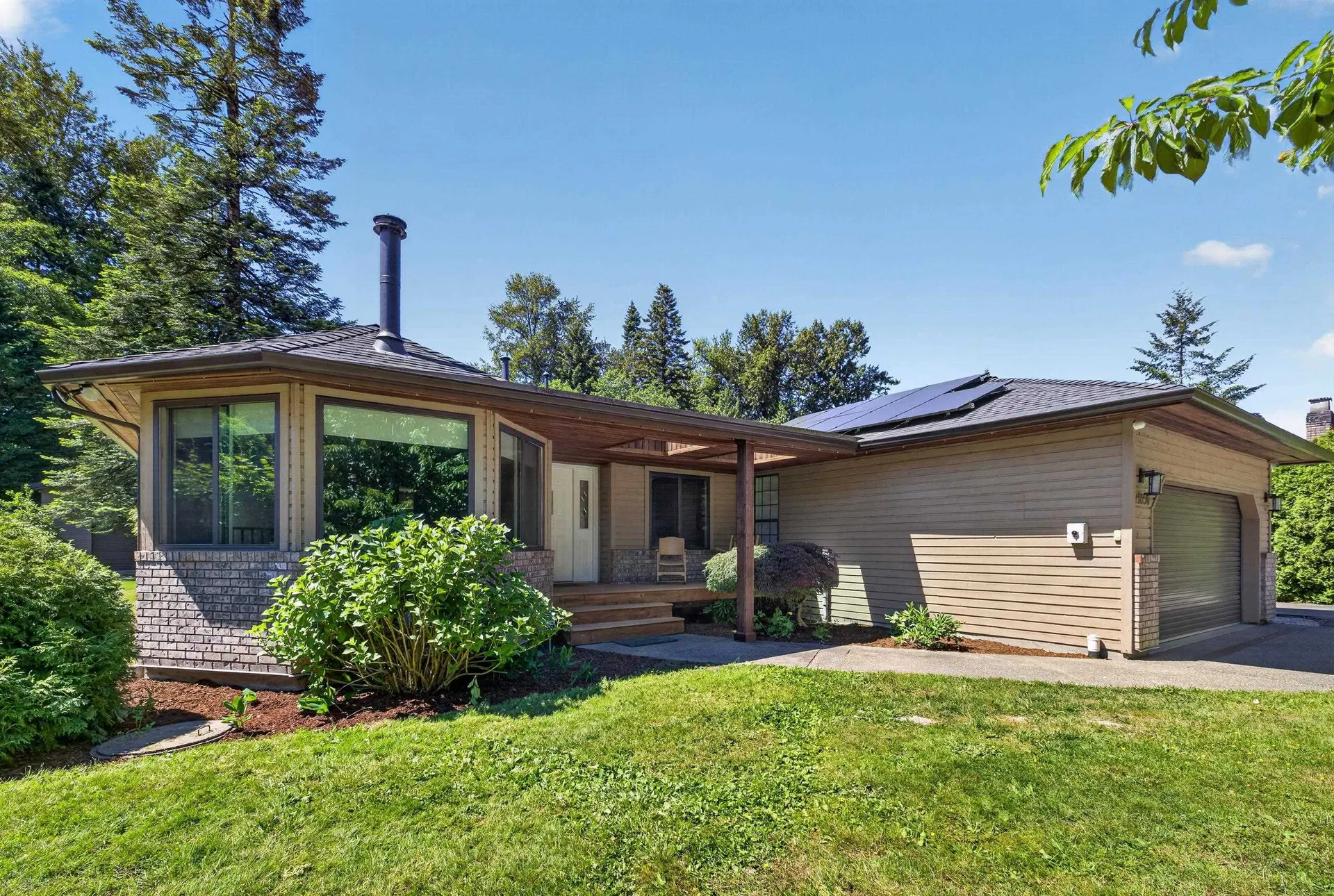Photo 5 of 40 at 21050 Yeomans Crescent