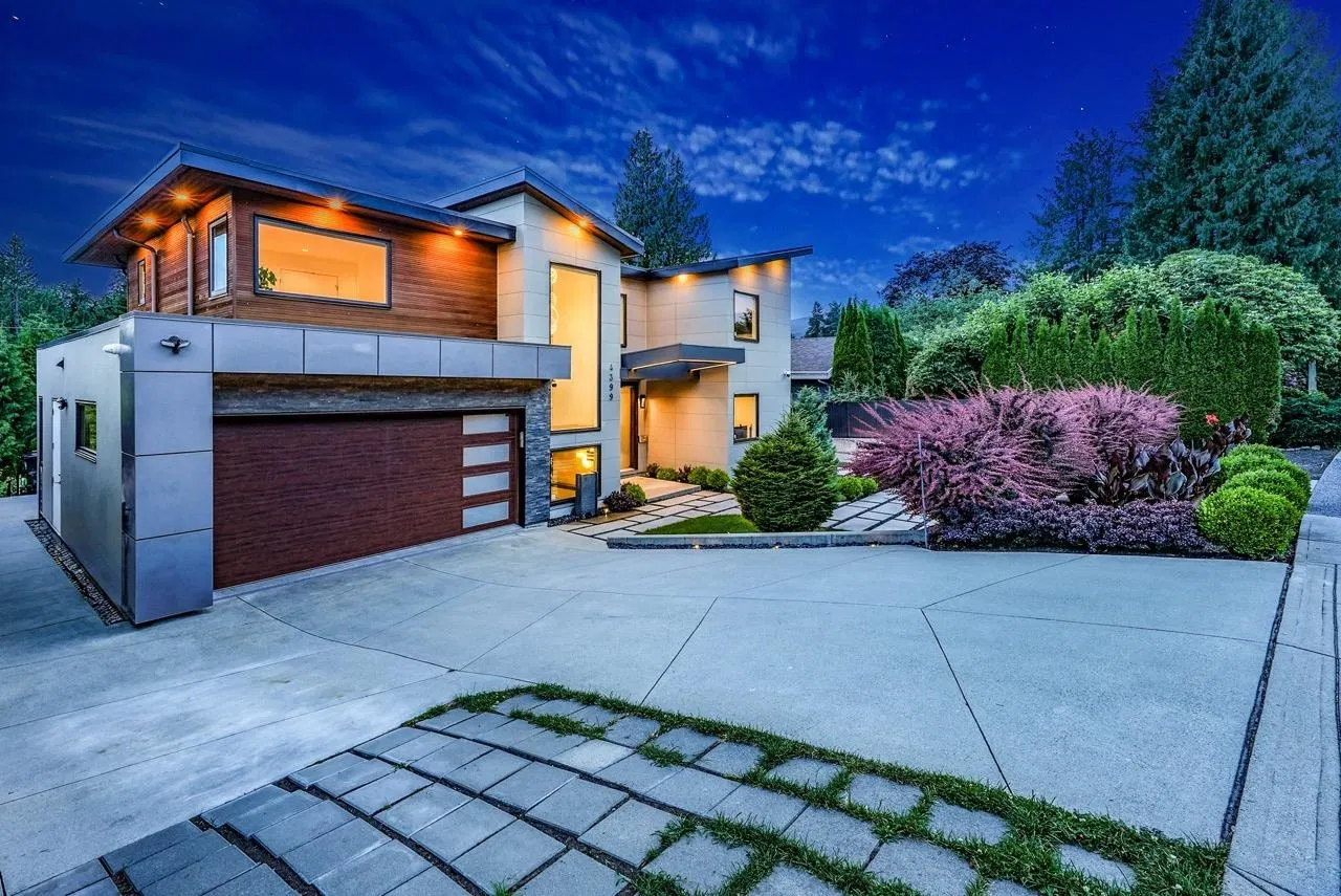 Photo 3 of 40 at 4399 Highland Boulevard