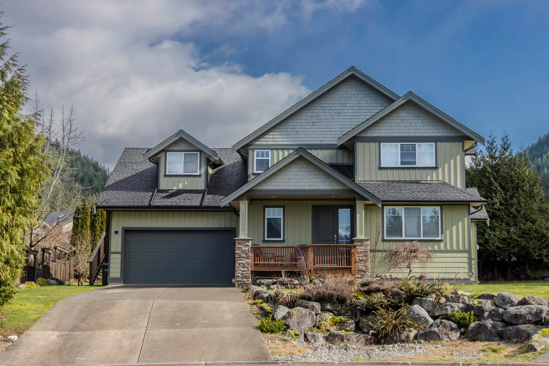 1003 Ash Place