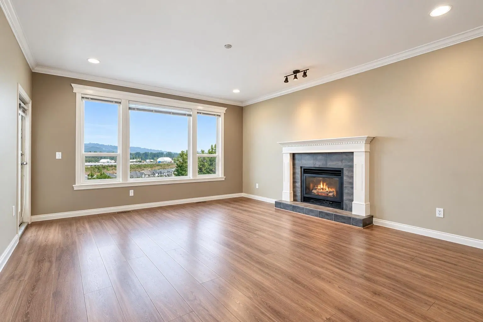 Photo 4 of 16 at #3 – 1615 Shaughnessy Street