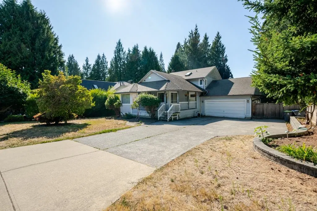 Photo 2 of 40 at 12397 S Boundary Drive