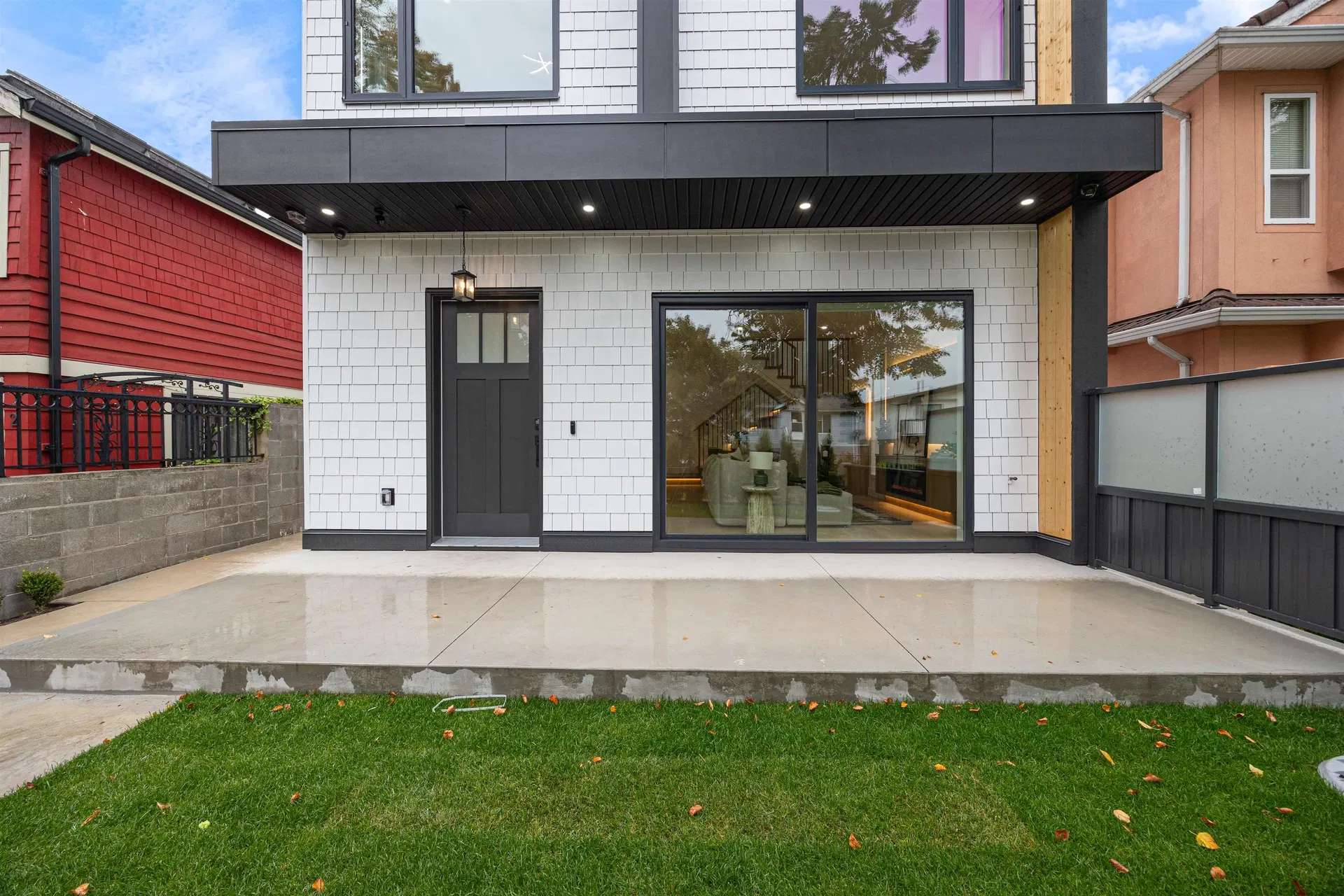 Photo 4 of 32 at #1 – 2070 E 26th Avenue