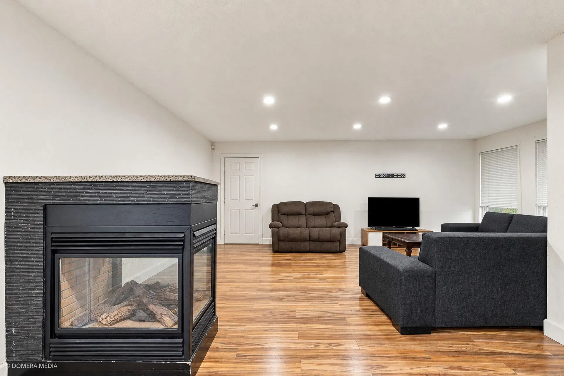 Photo 5 of 25 at 9084 Prince Charles Boulevard