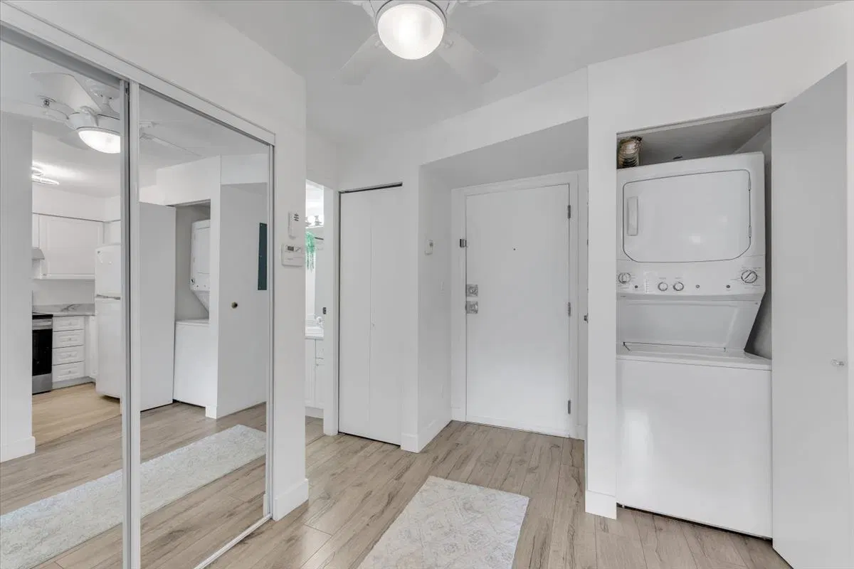 Photo 3 of 40 at #315 – 7505 138 Street
