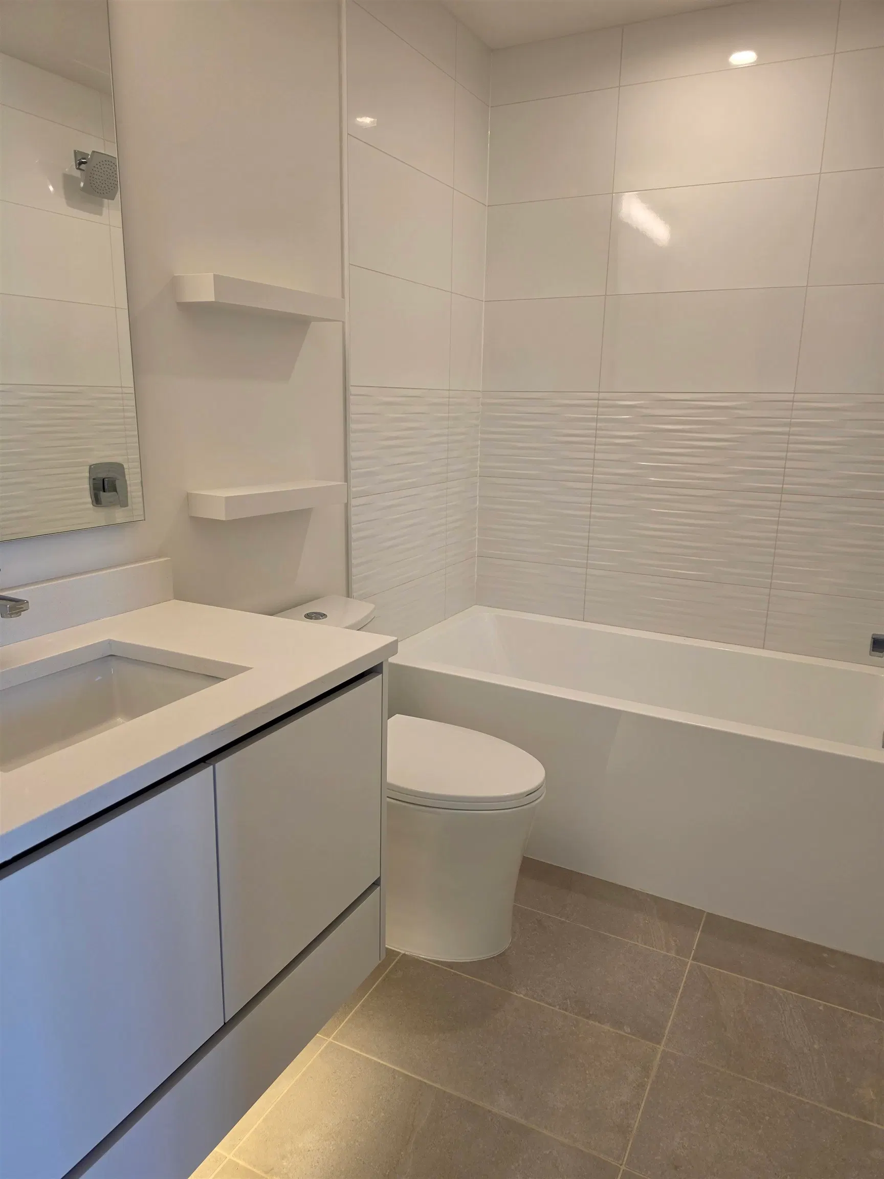Photo 5 of 18 at #310 – 8398 Oak Street