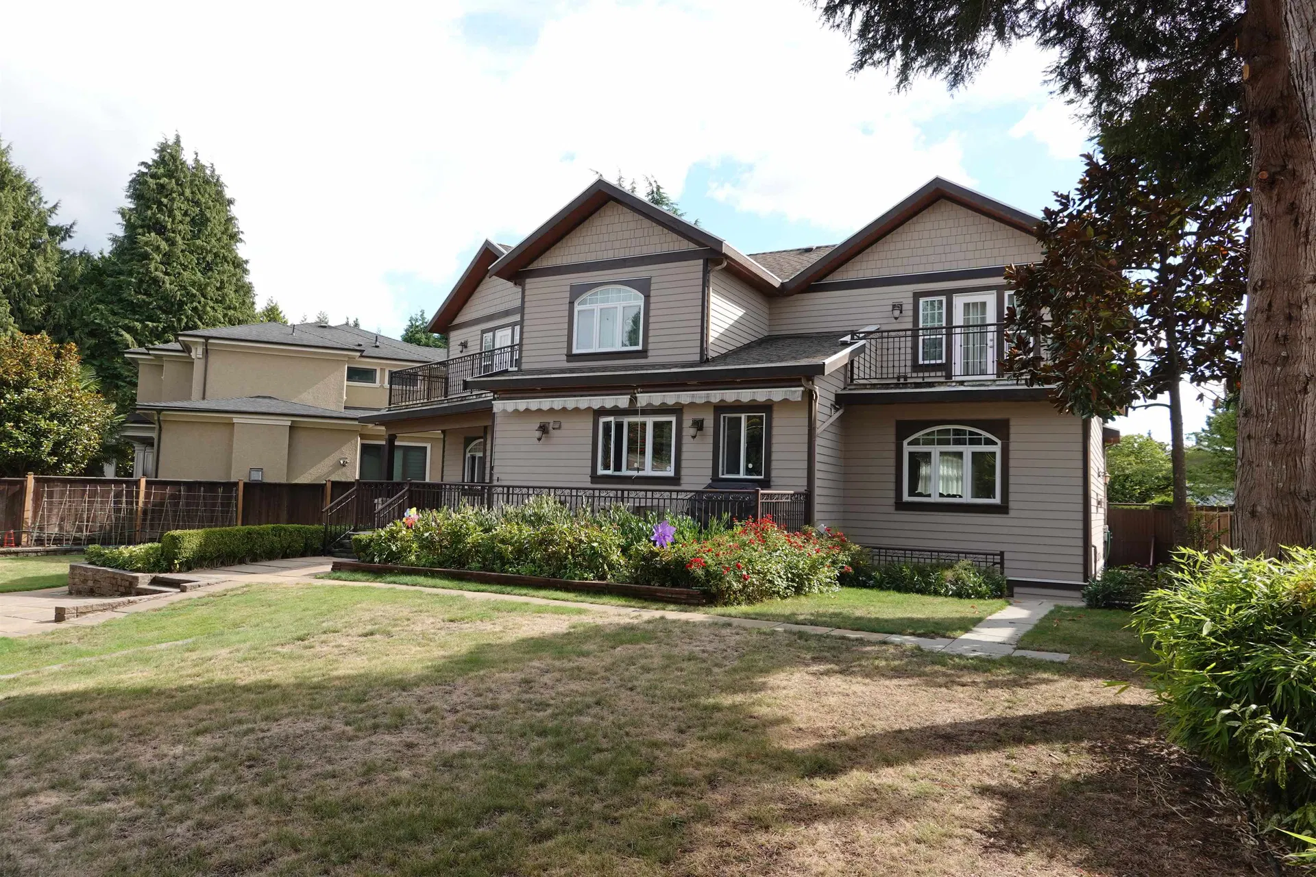 Photo 5 of 40 at 729 W 47th Avenue