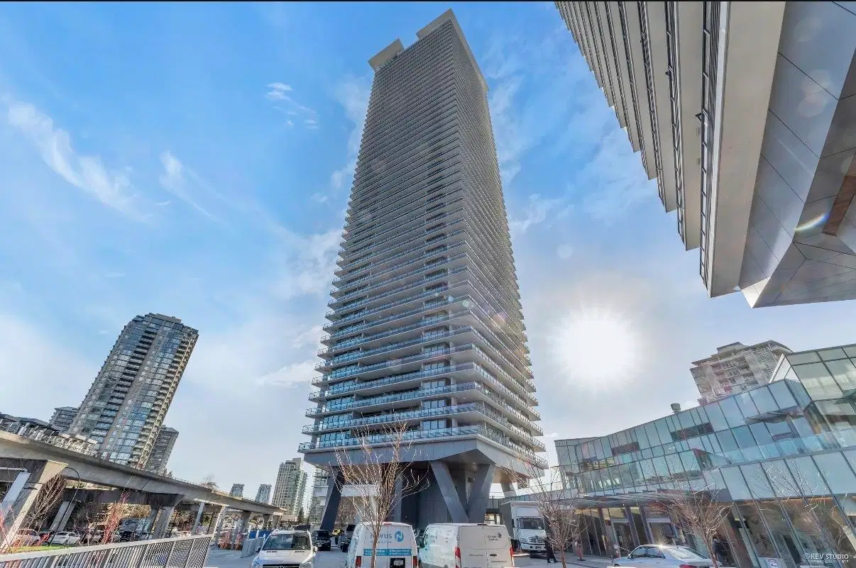 #3201 – 4730 Lougheed Highway