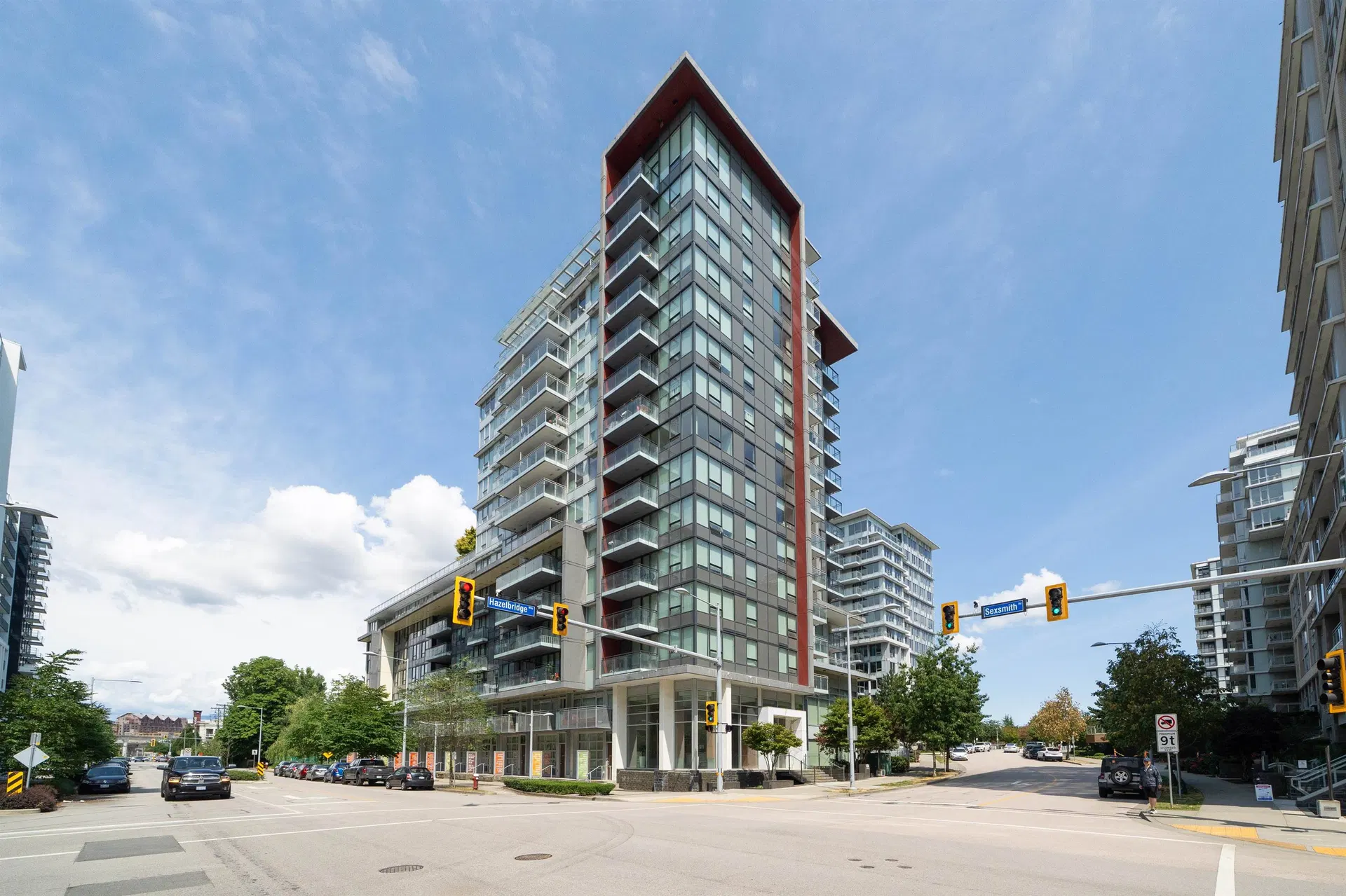 #1602 – 8833 Hazelbridge Way