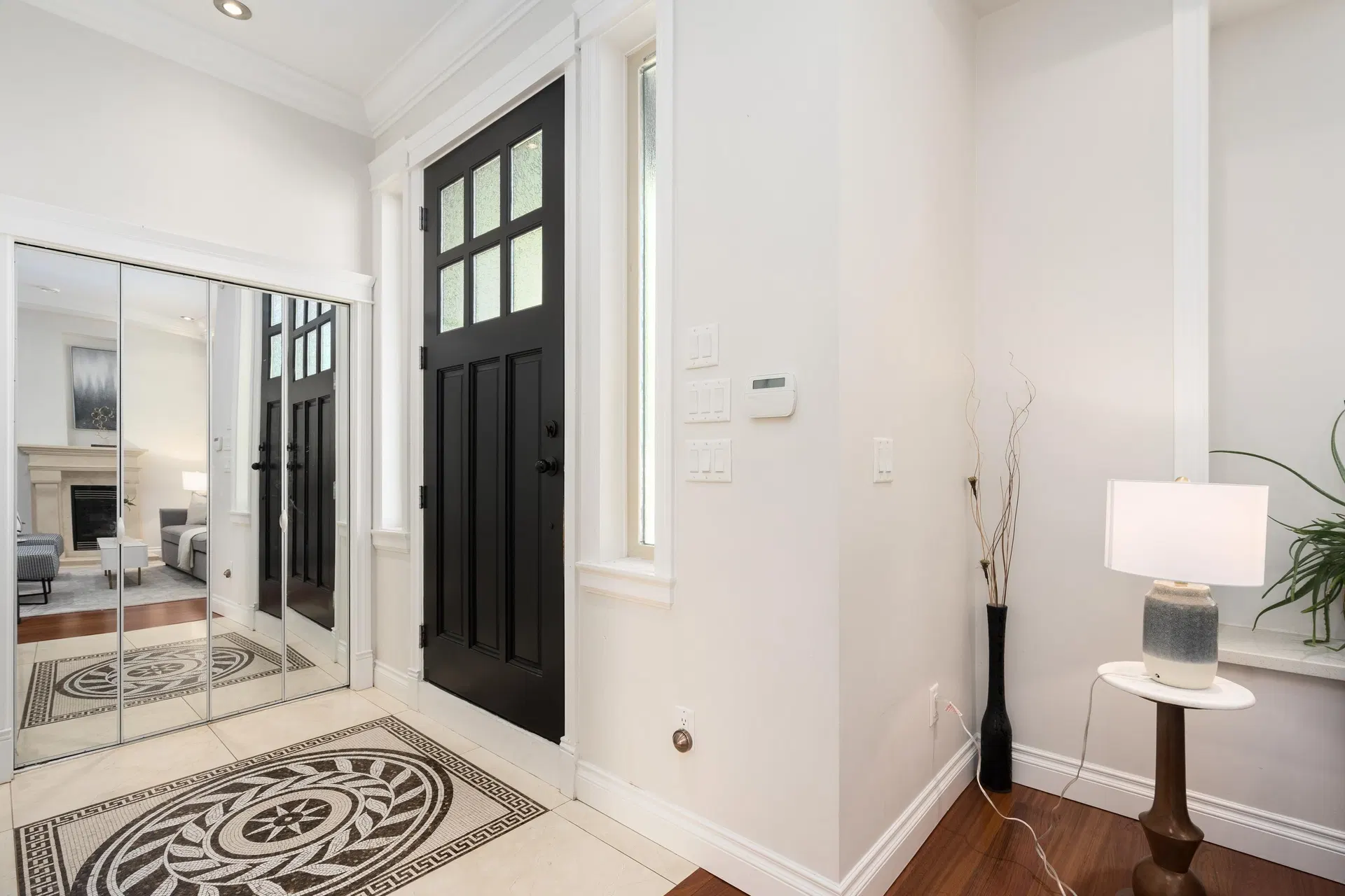 Photo 5 of 37 at 6387 Prince Albert Street