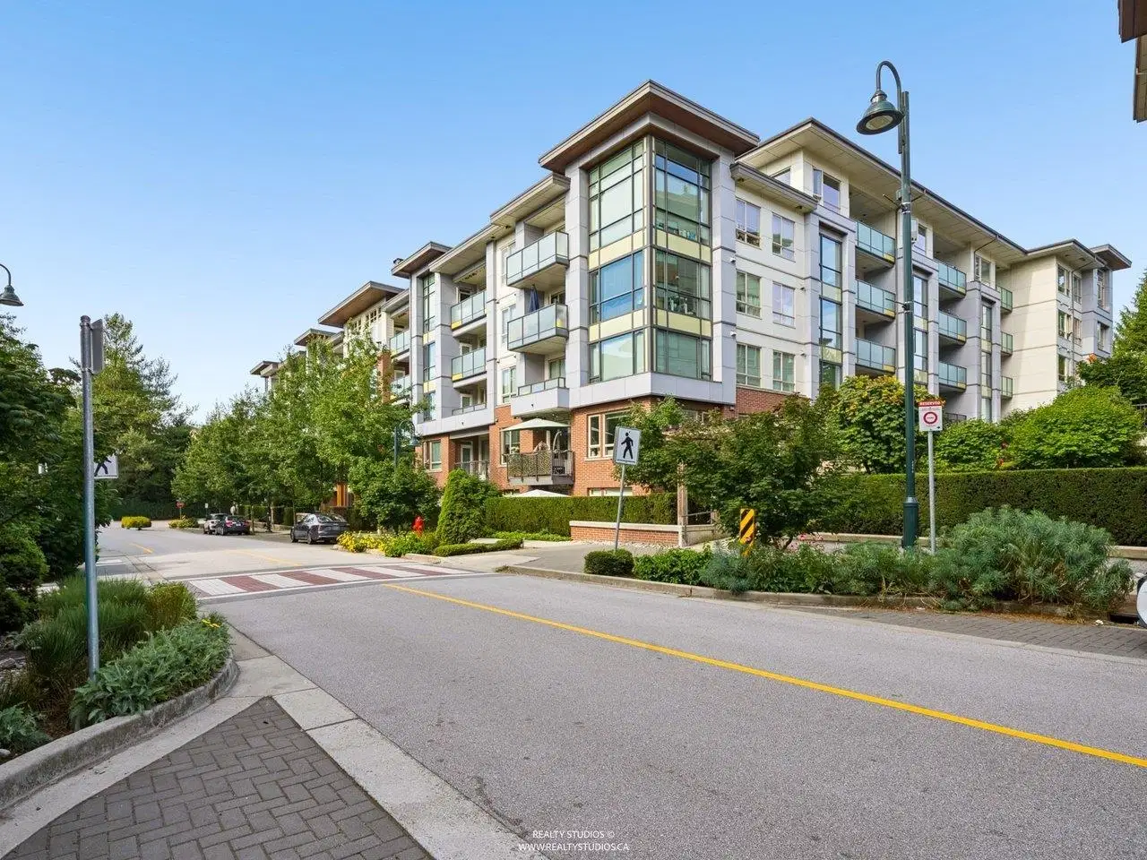 #213 – 2651 Library Lane