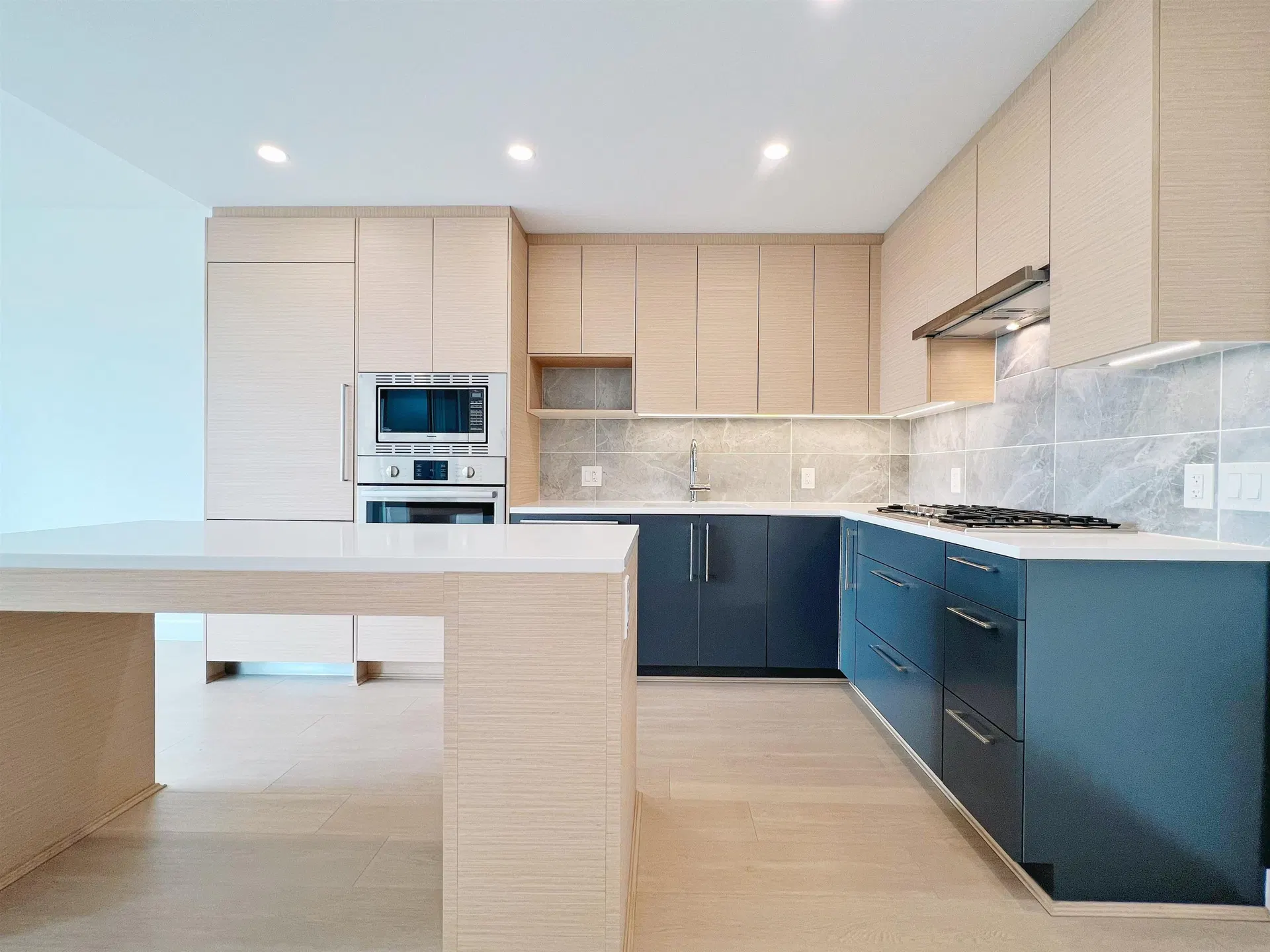 Photo 4 of 20 at Marpole