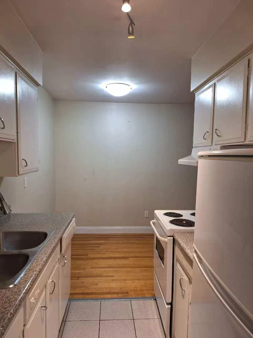 Photo 3 of 6 at 1404 E 57th Avenue