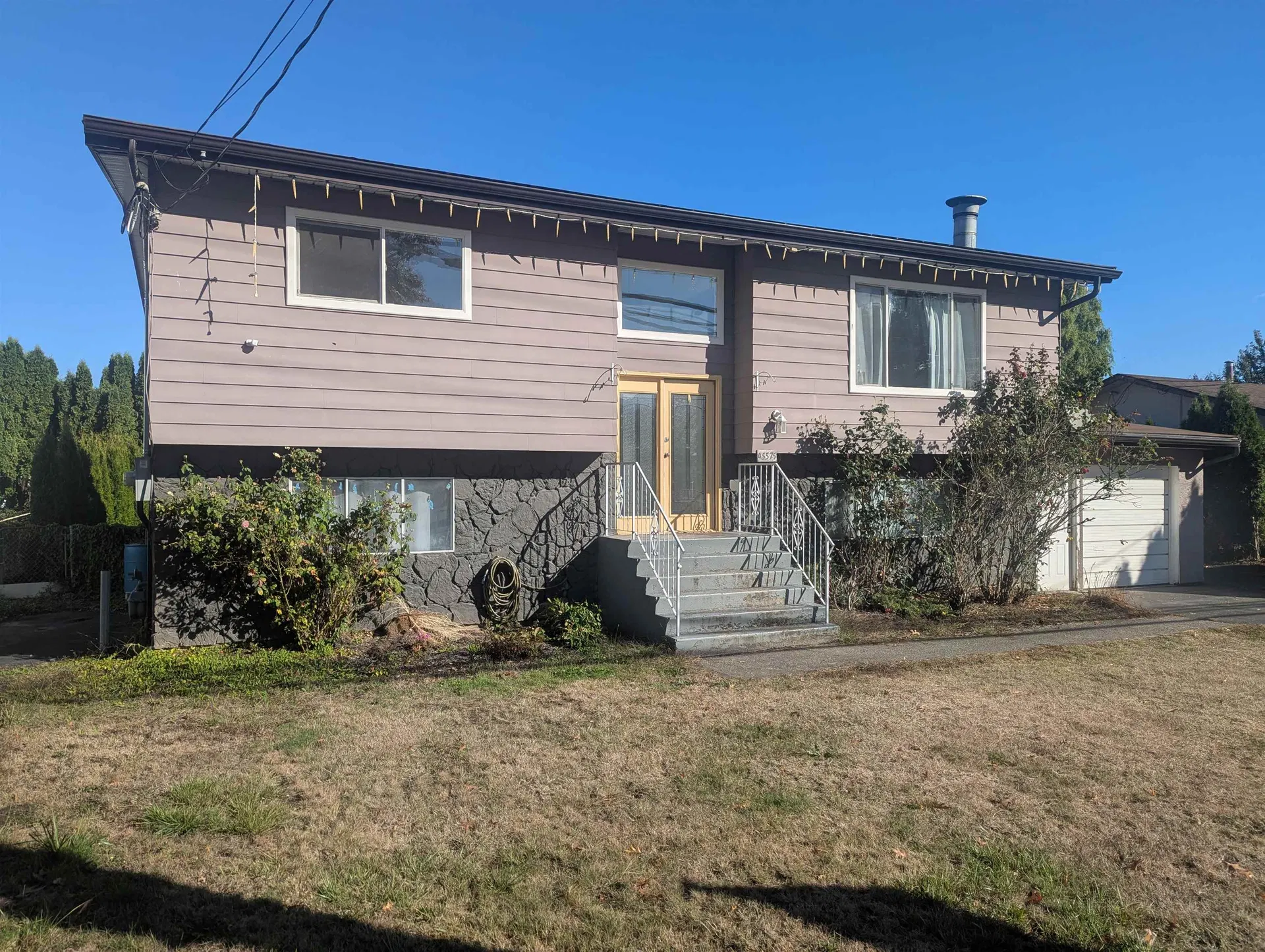 Photo 2 of 25 at 45575 South Sumas Road