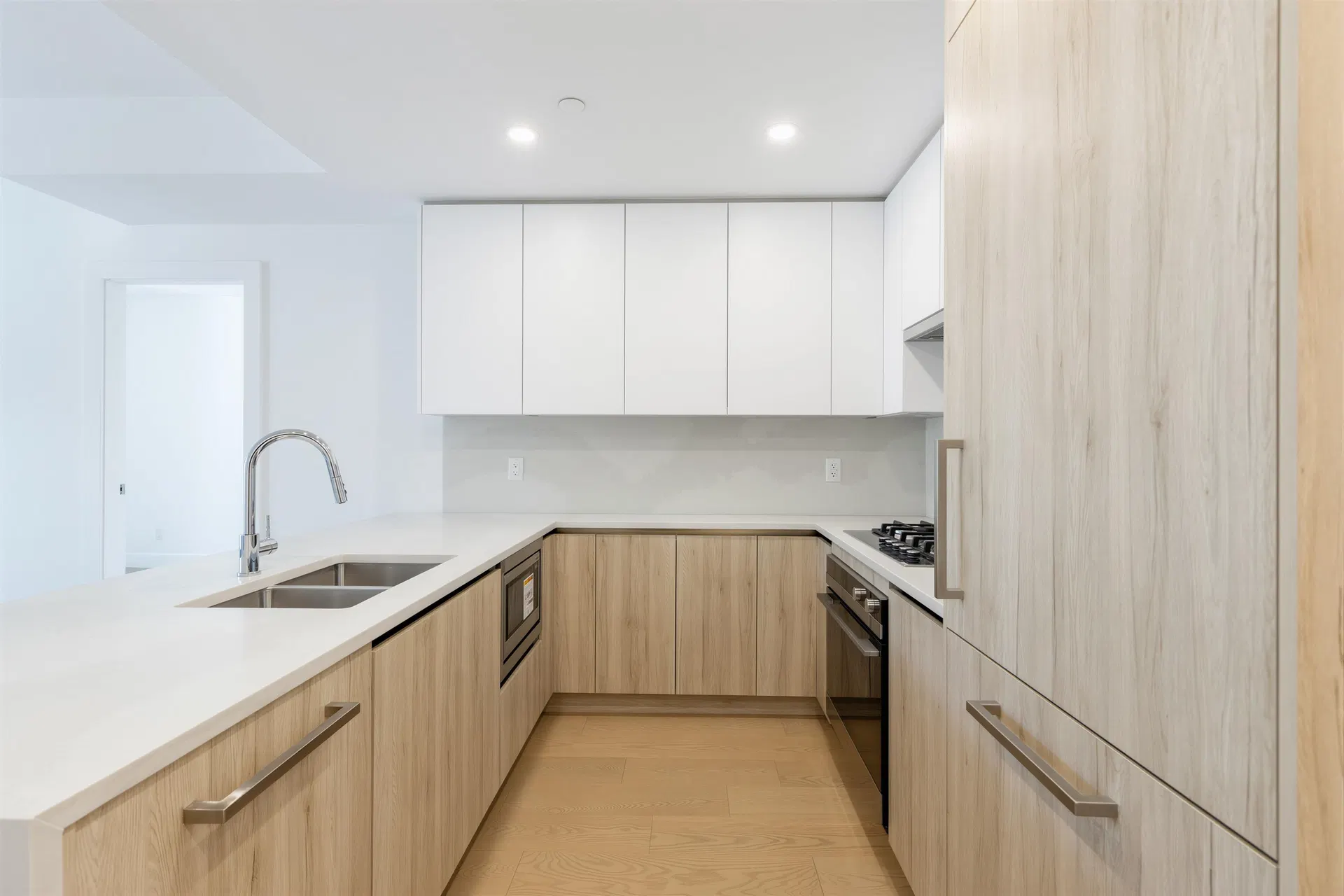 Photo 5 of 27 at #503 – 423 6th Street