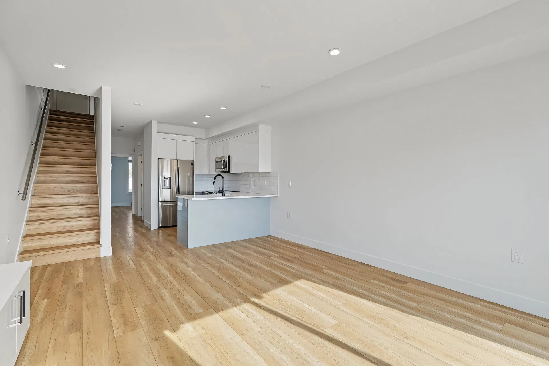 Photo 1 of 31 at #11 – 6288 Beresford Street