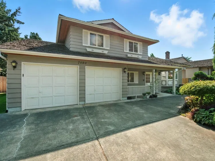 Photo 2 of 18 at 7080 Kimberley Drive