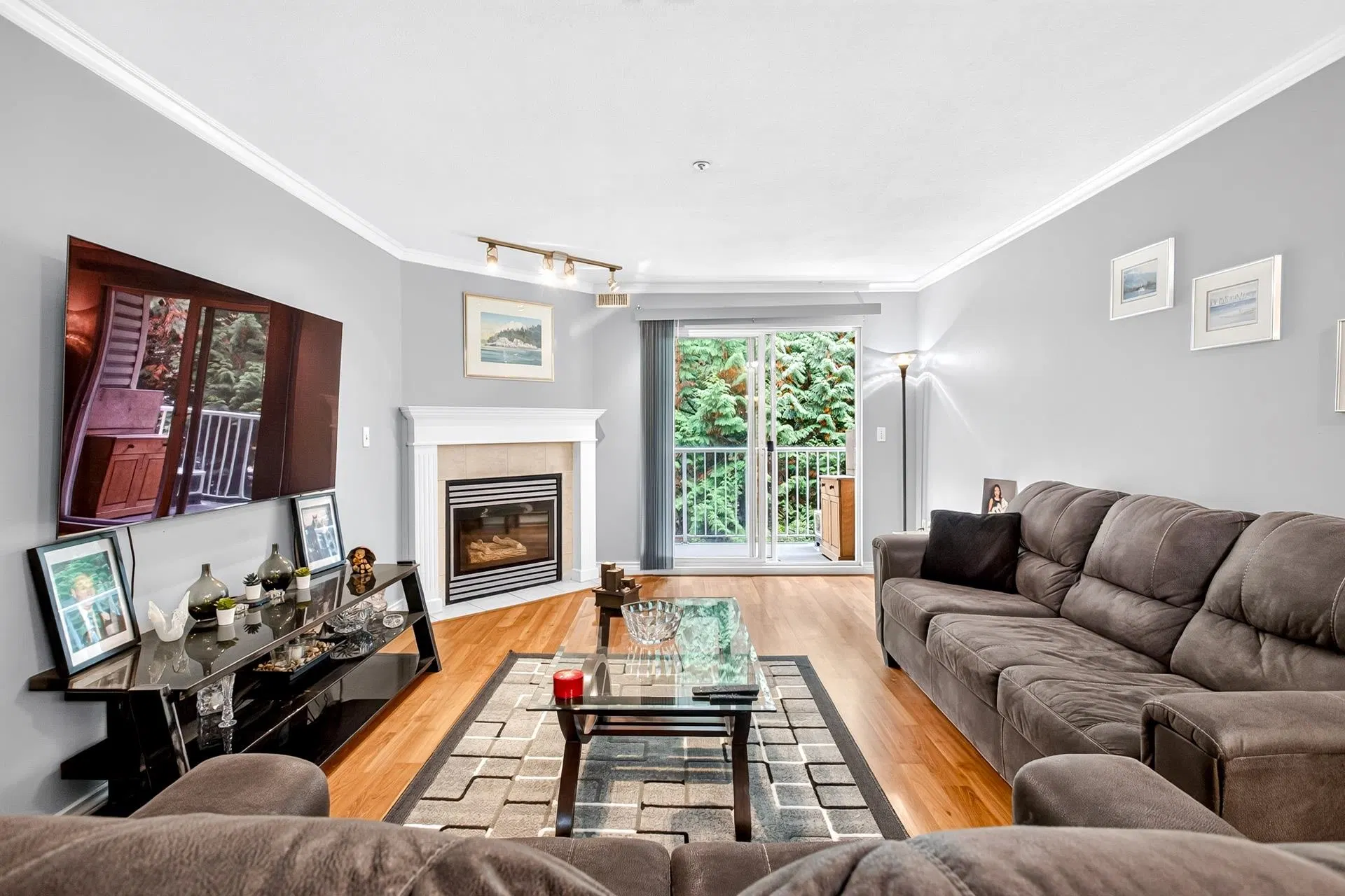 Photo 4 of 35 at #307 – 13475 96th Avenue