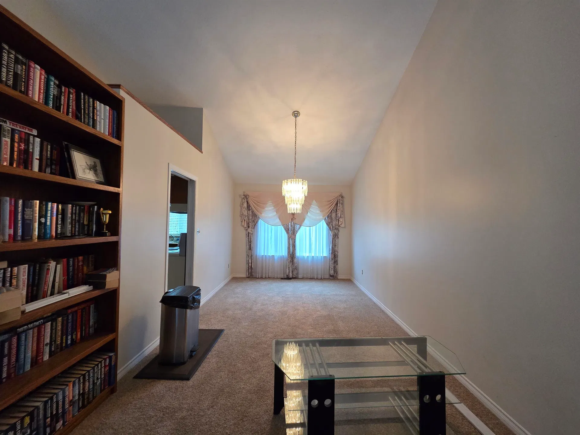 Photo 3 of 29 at 6594 179 Street