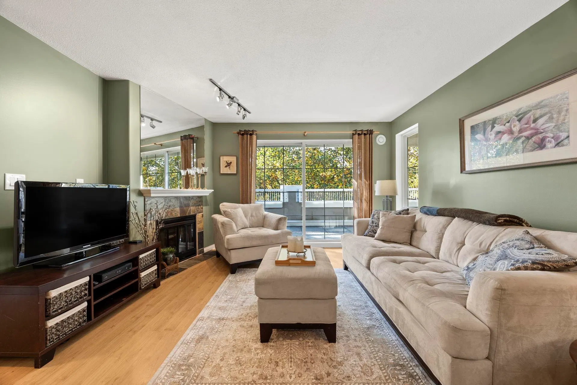Photo 3 of 29 at #404 – 2388 Welcher Avenue