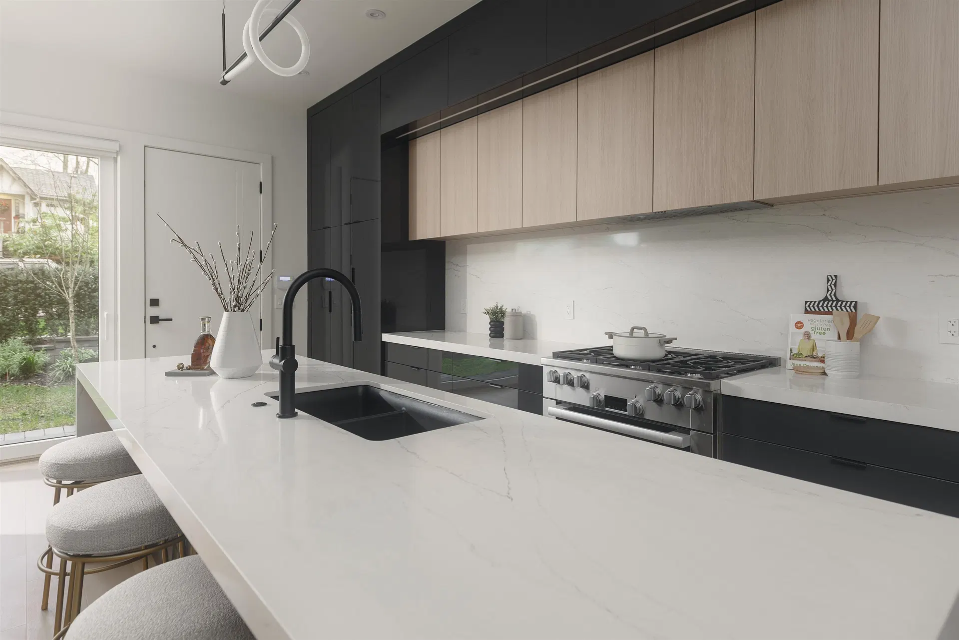 Photo 5 of 22 at #1 – 3232 W 38th Avenue