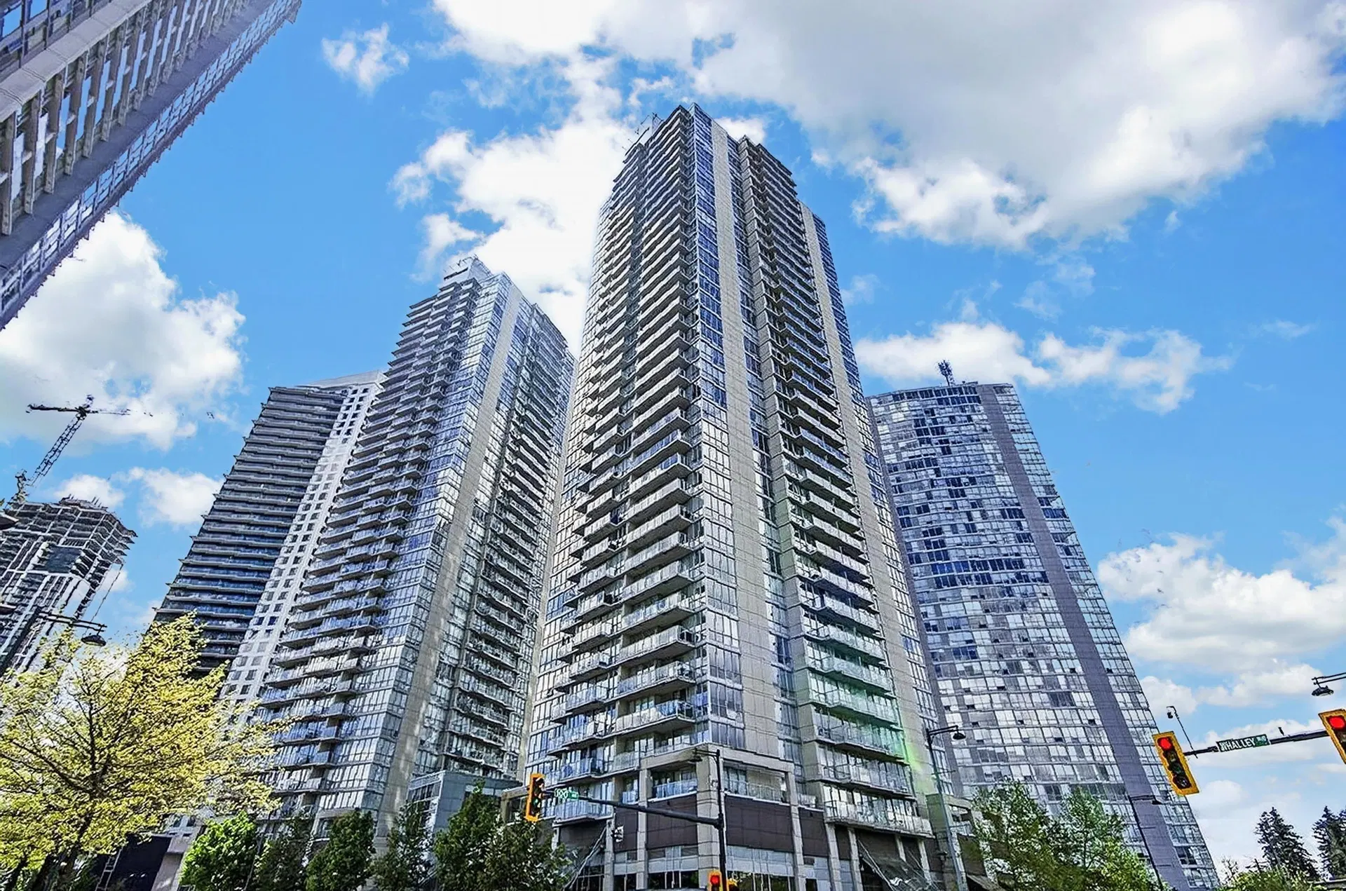 Photo 1 of 11 at #1903 – 13688 100 Avenue