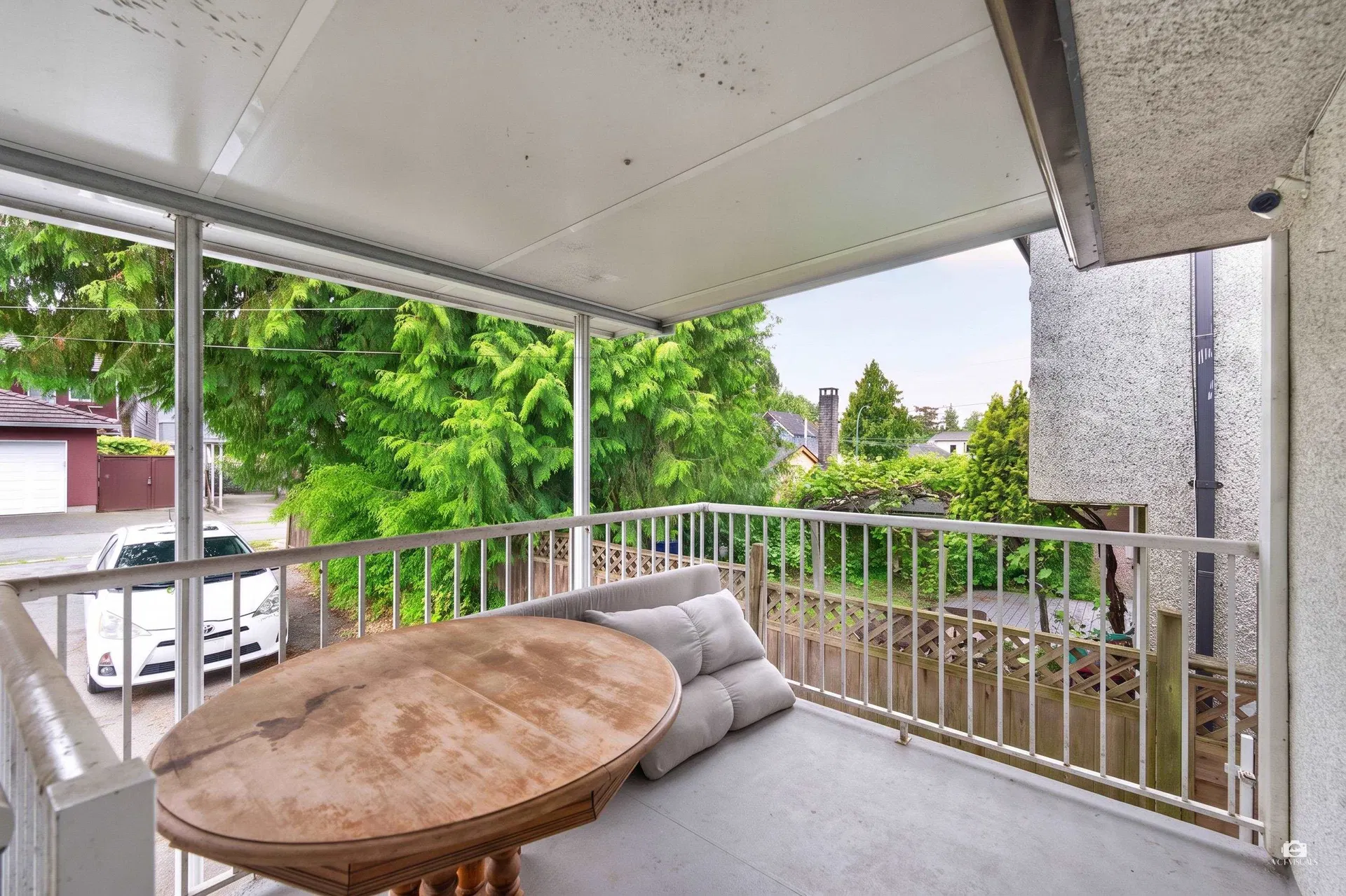 Photo 3 of 18 at 2528 E 24th Avenue