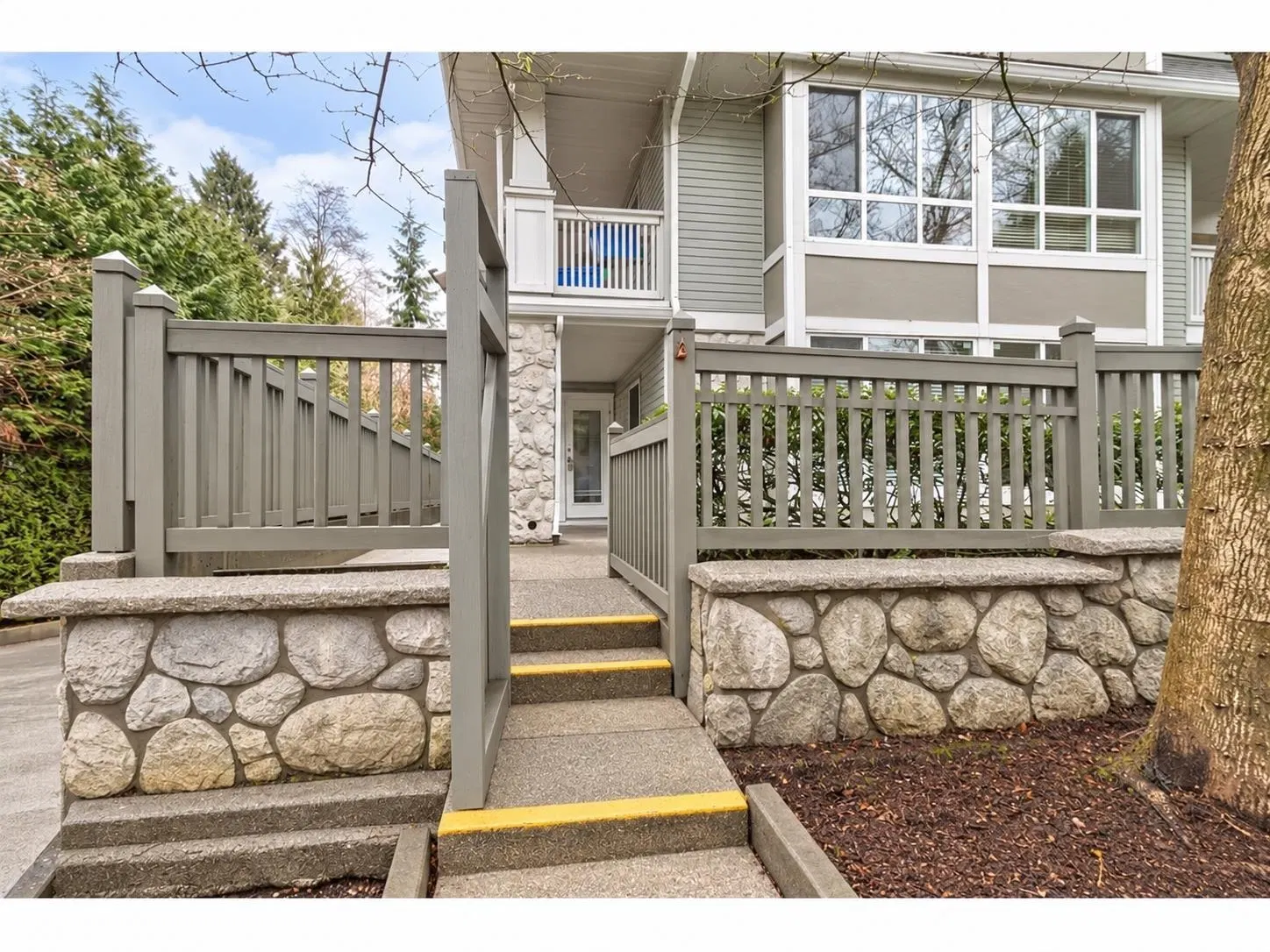 #115 – 1111 Lynn Valley Road