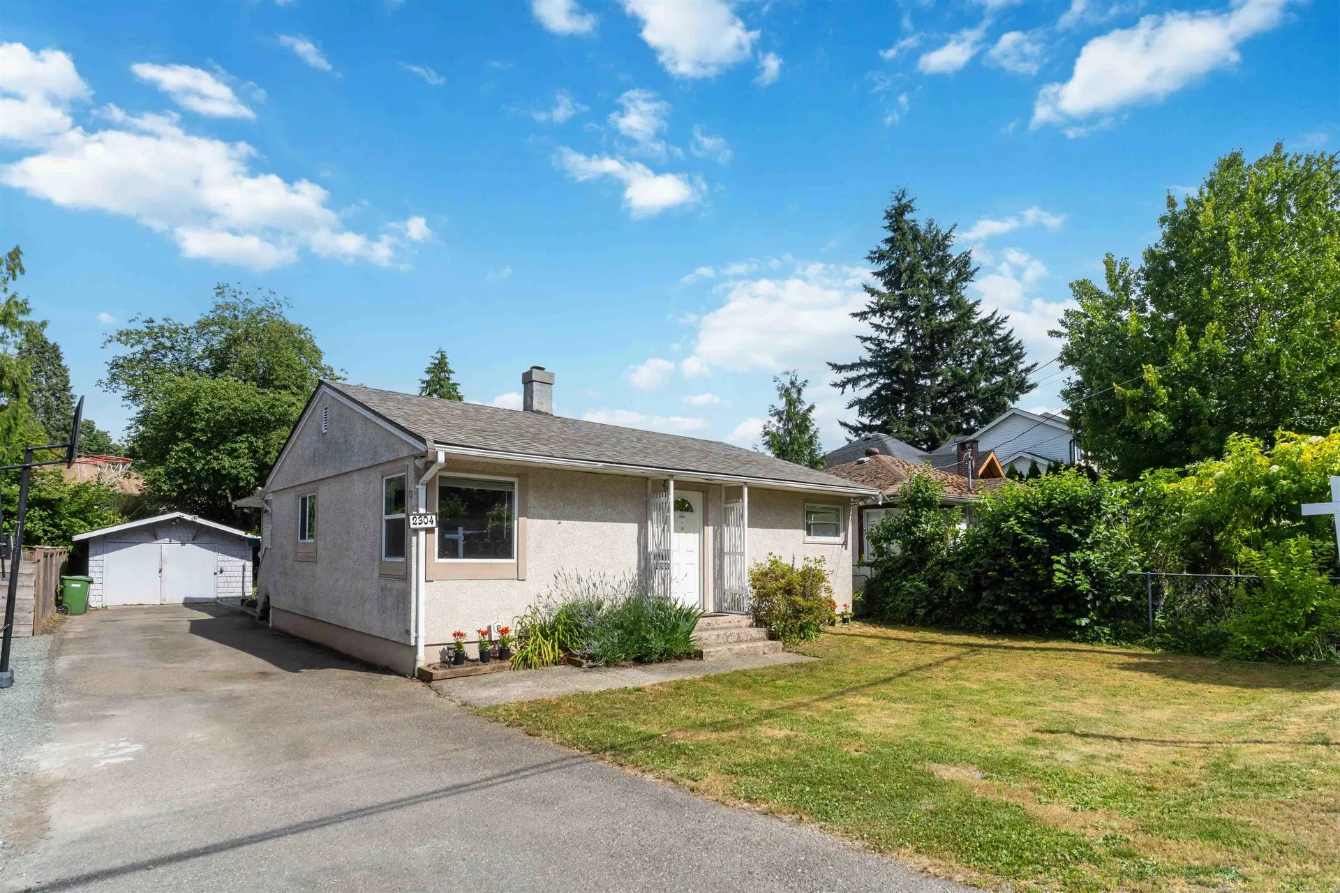 Photo 1 of 27 at 2304 Mouldstade Road