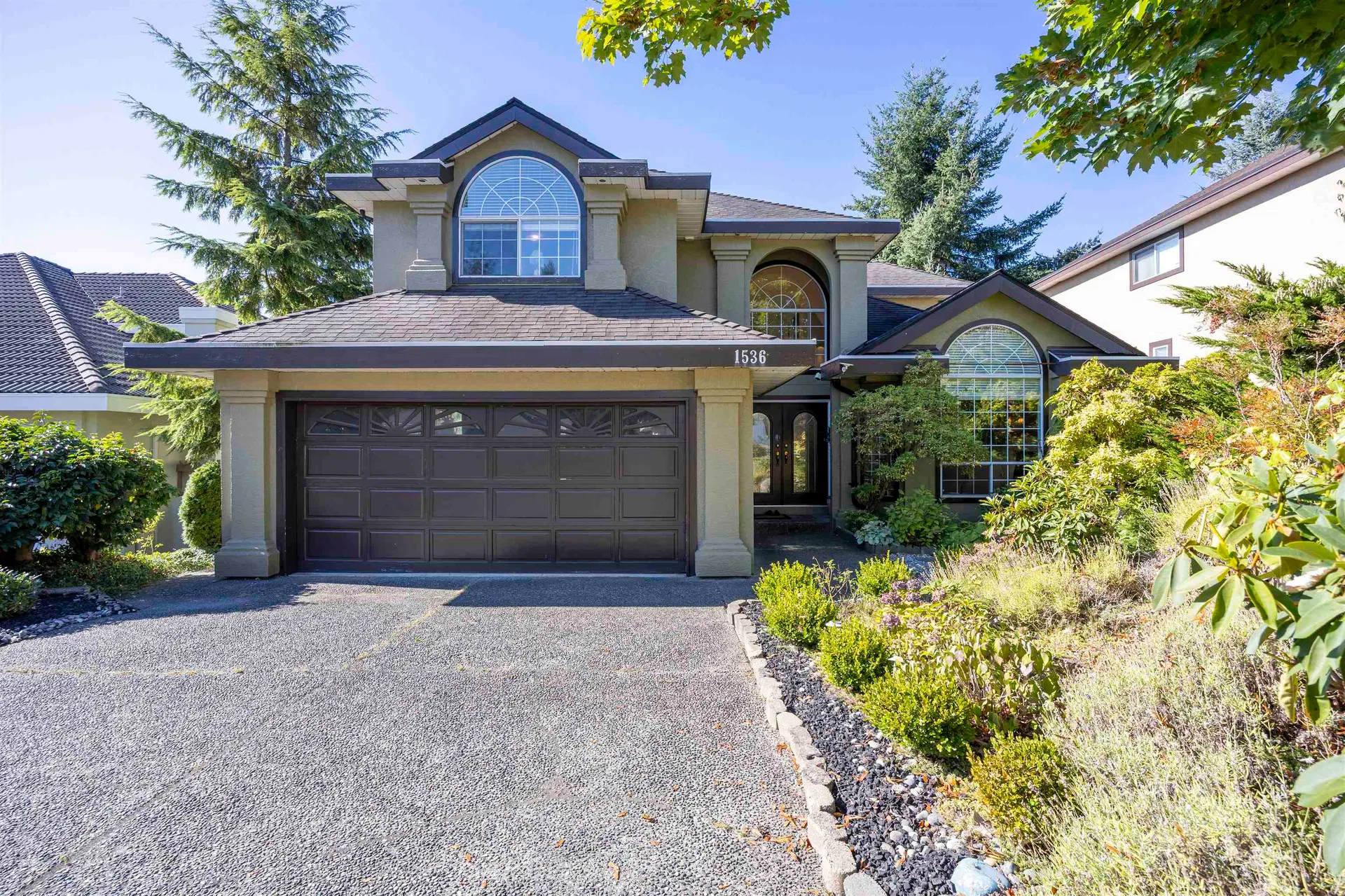 Photo 1 of 40 at 1536 Salal Crescent