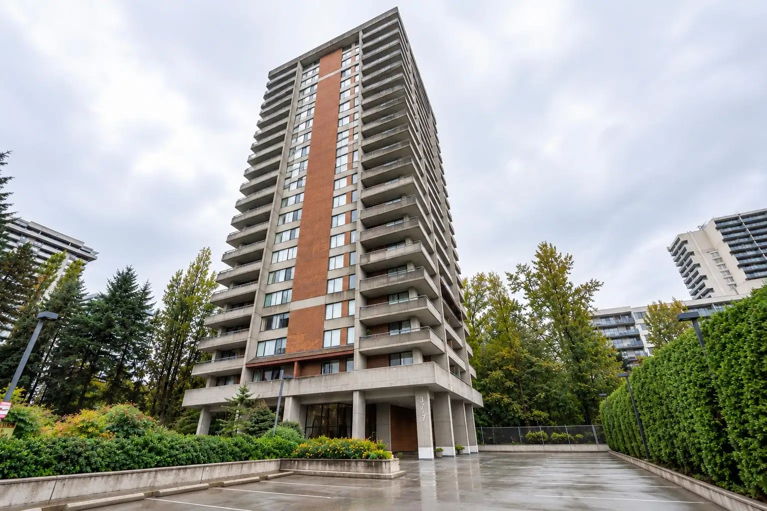 #2503 – 3737 Bartlett Court