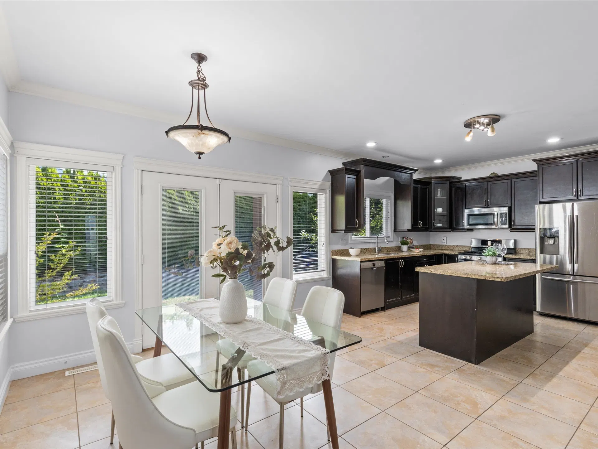 Photo 4 of 38 at 46242 Kermode Crescent