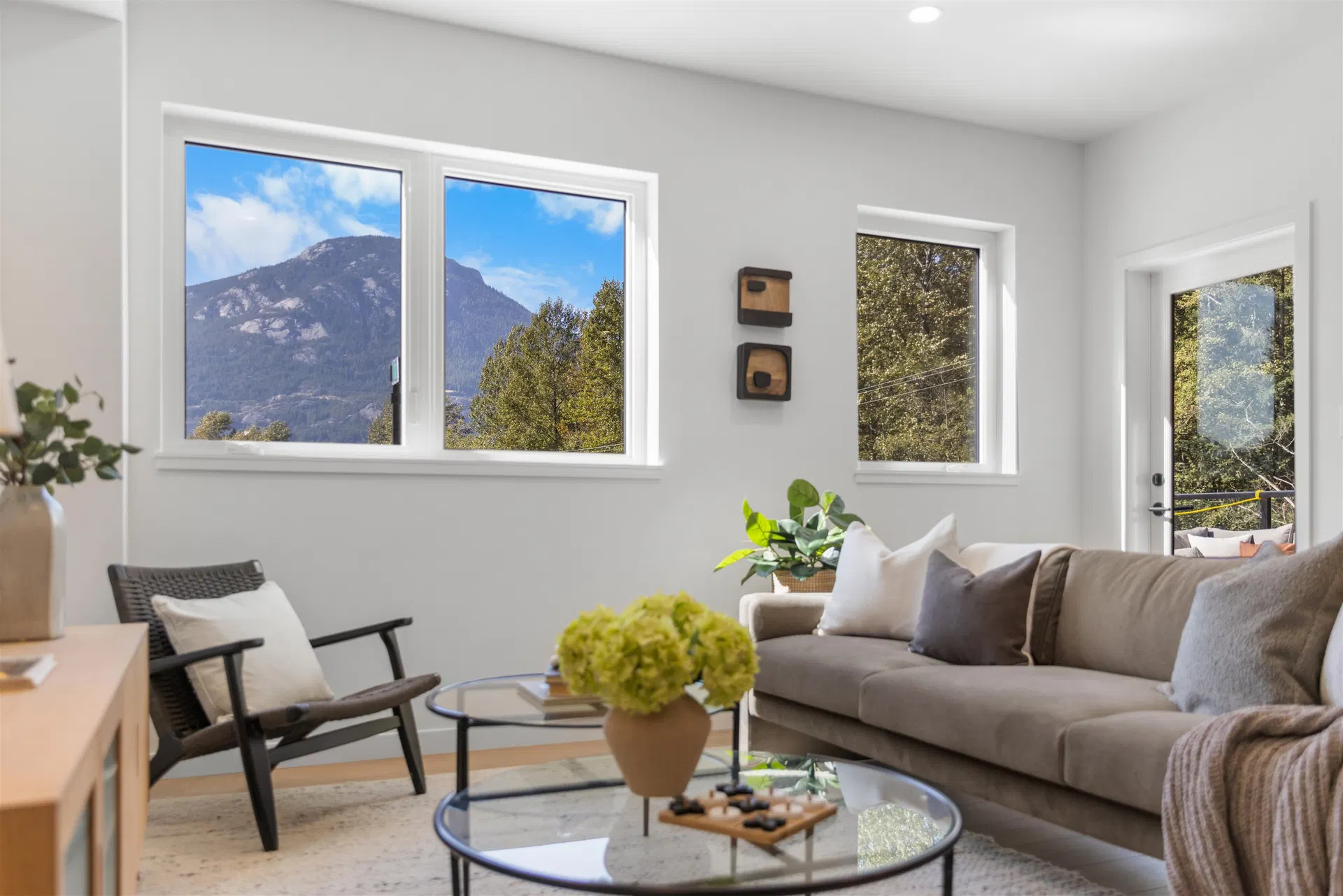 #102 – 1055 Raven Drive