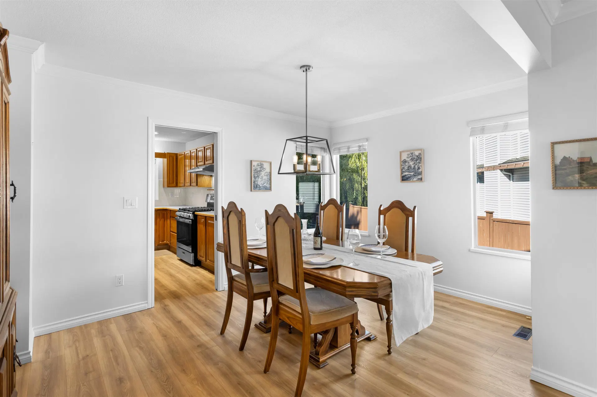 Photo 4 of 35 at 12201 67a Avenue
