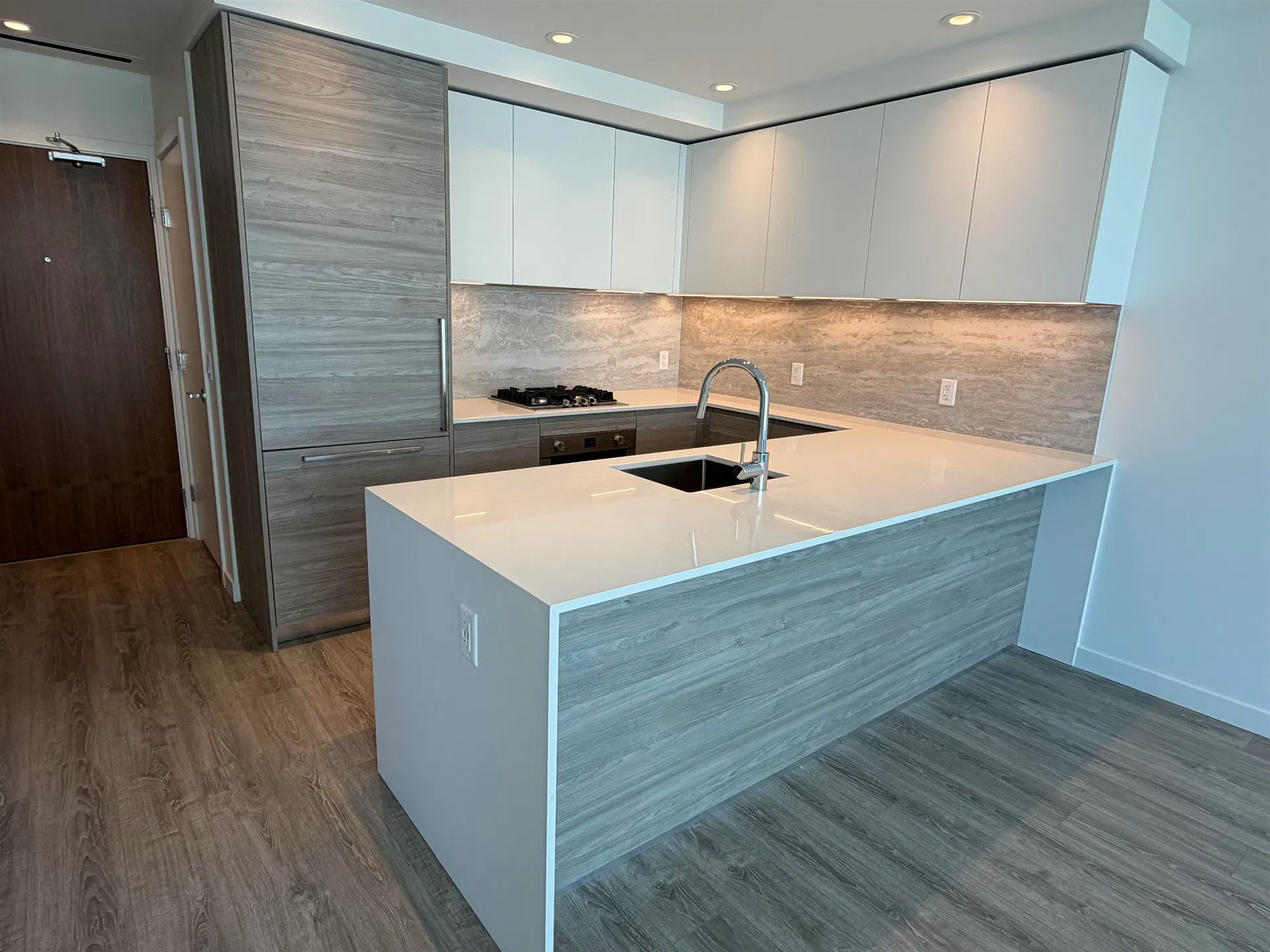 Photo 3 of 24 at #3005 – 680 Quayside Drive
