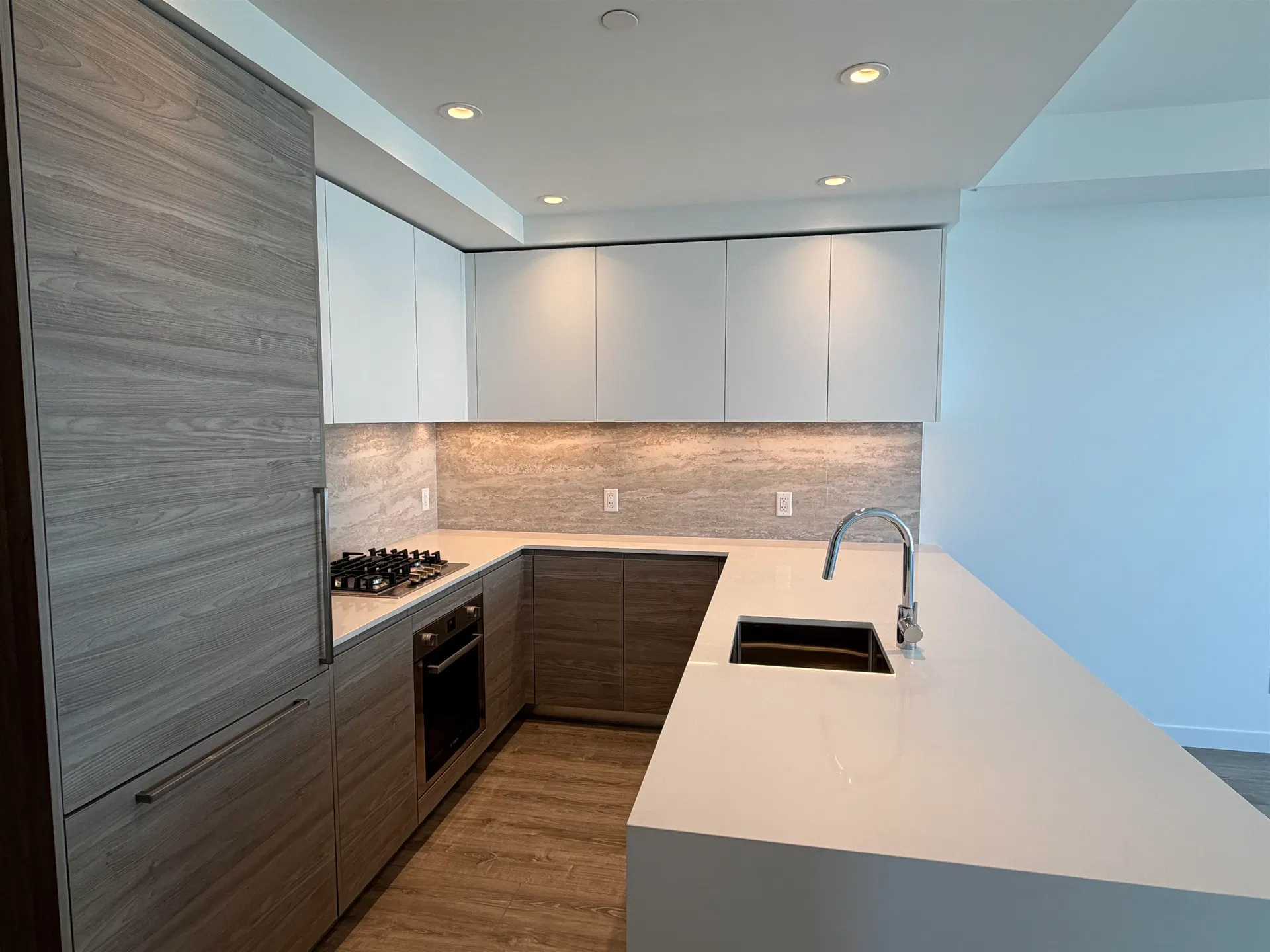 Photo 5 of 24 at #3005 – 680 Quayside Drive