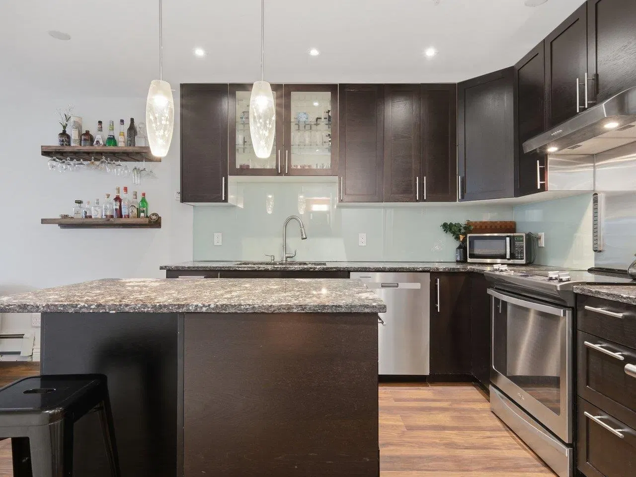 Photo 3 of 21 at #216 – 1549 Kitchener Street