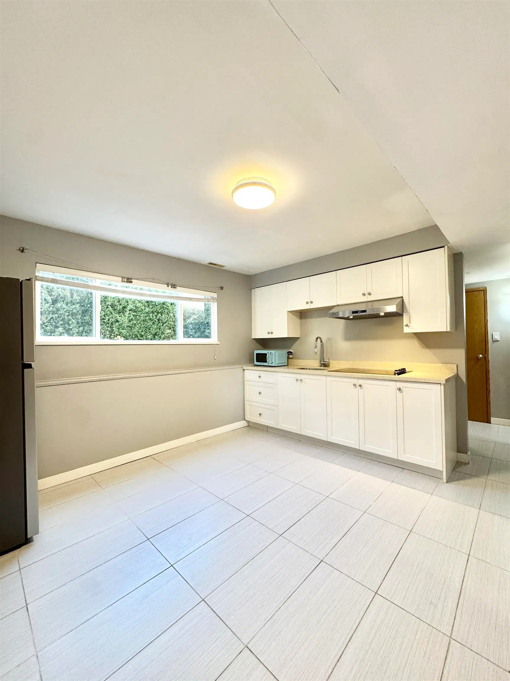 Lower Unit – 68XX Stanley Street
