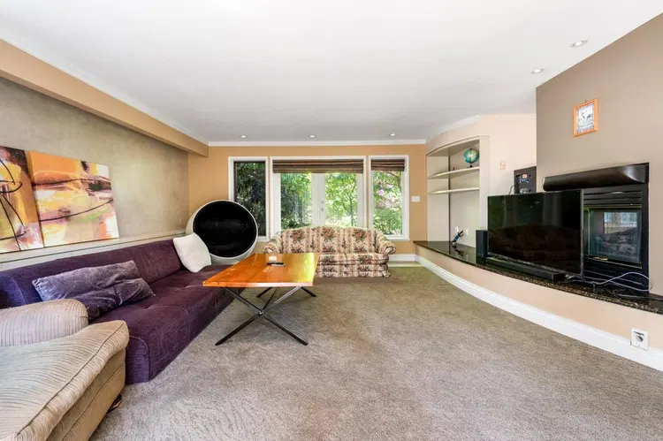 Photo 3 of 32 at 1545 W 49th Avenue