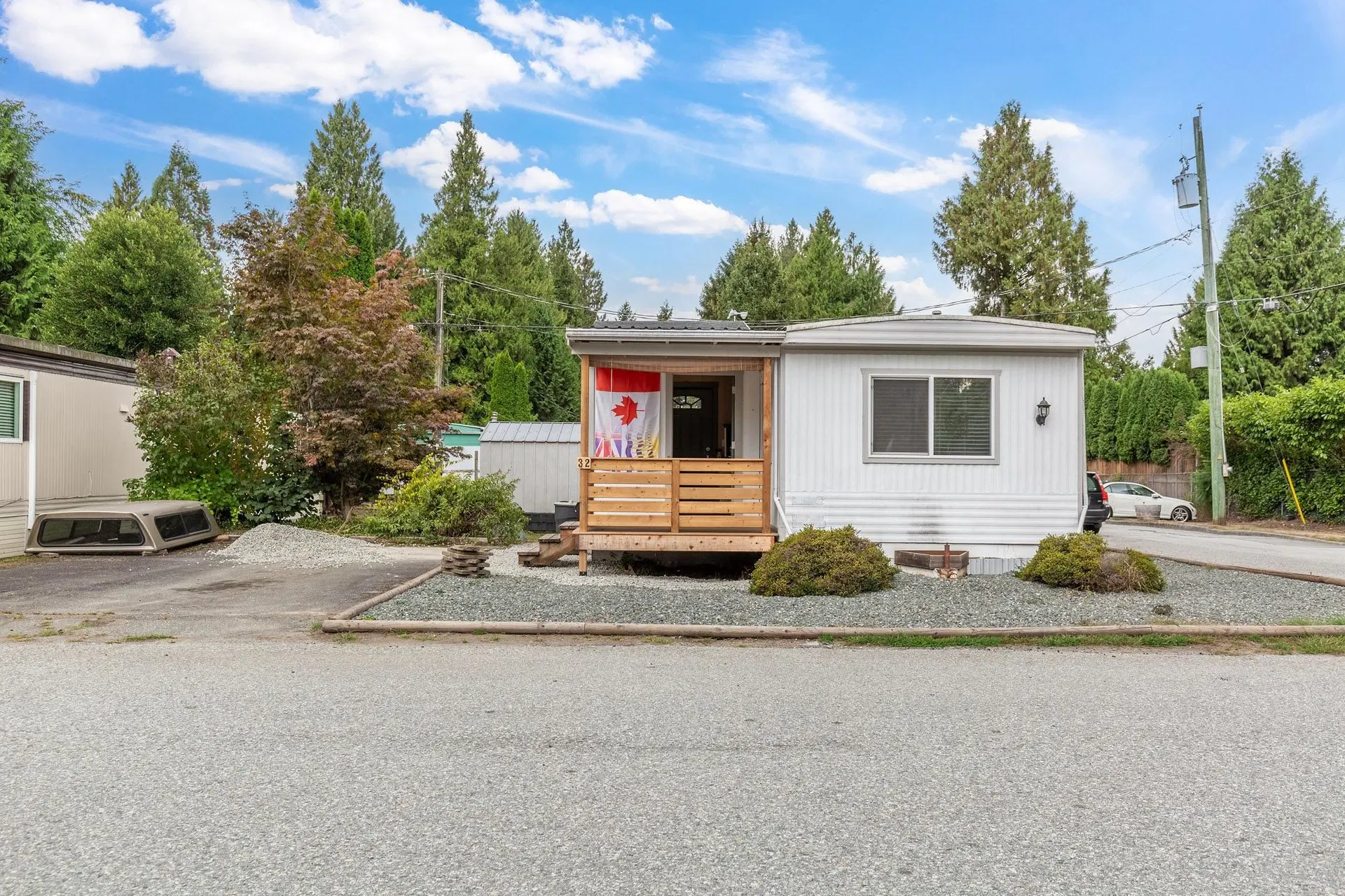 Photo 3 of 36 at #32 – 21163 Lougheed Highway